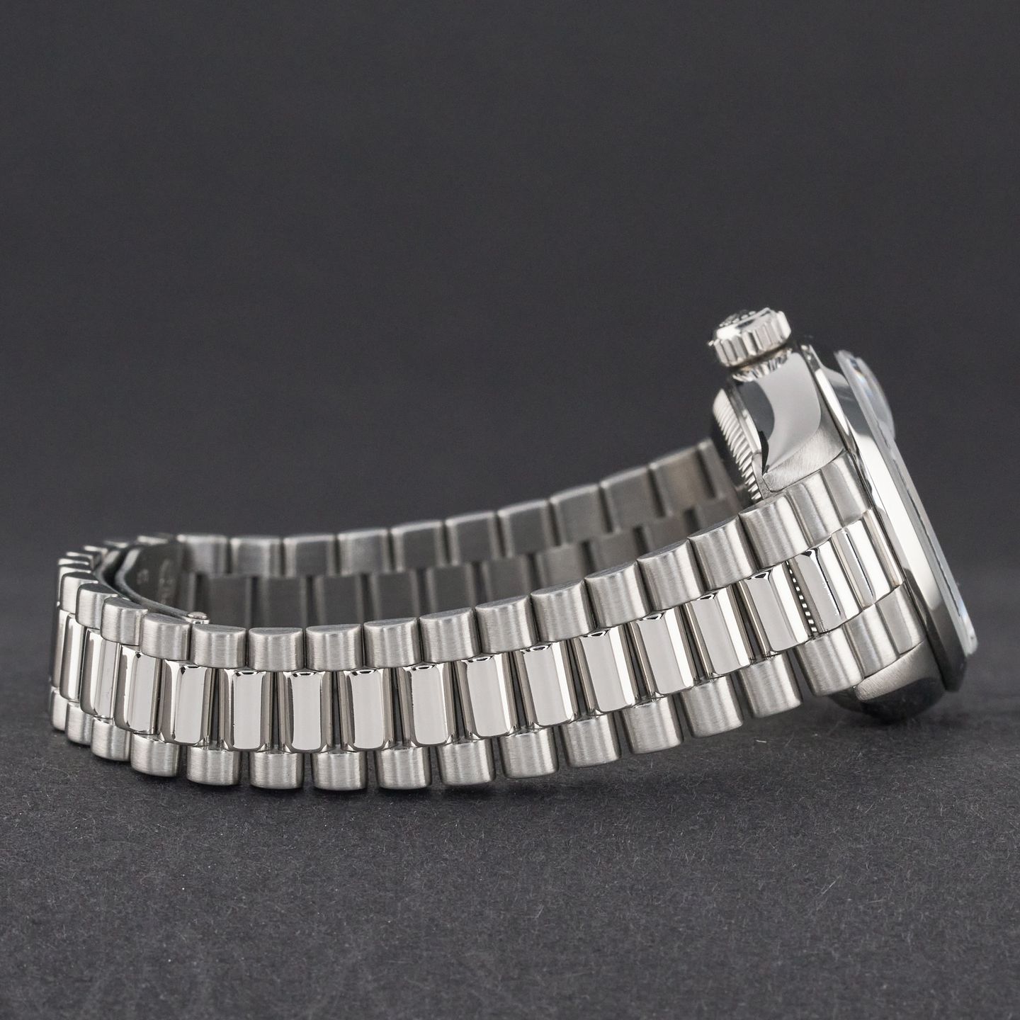 Rolex Lady-Datejust 69166 (1997) - Blue dial 26 mm Platinum case (6/8)