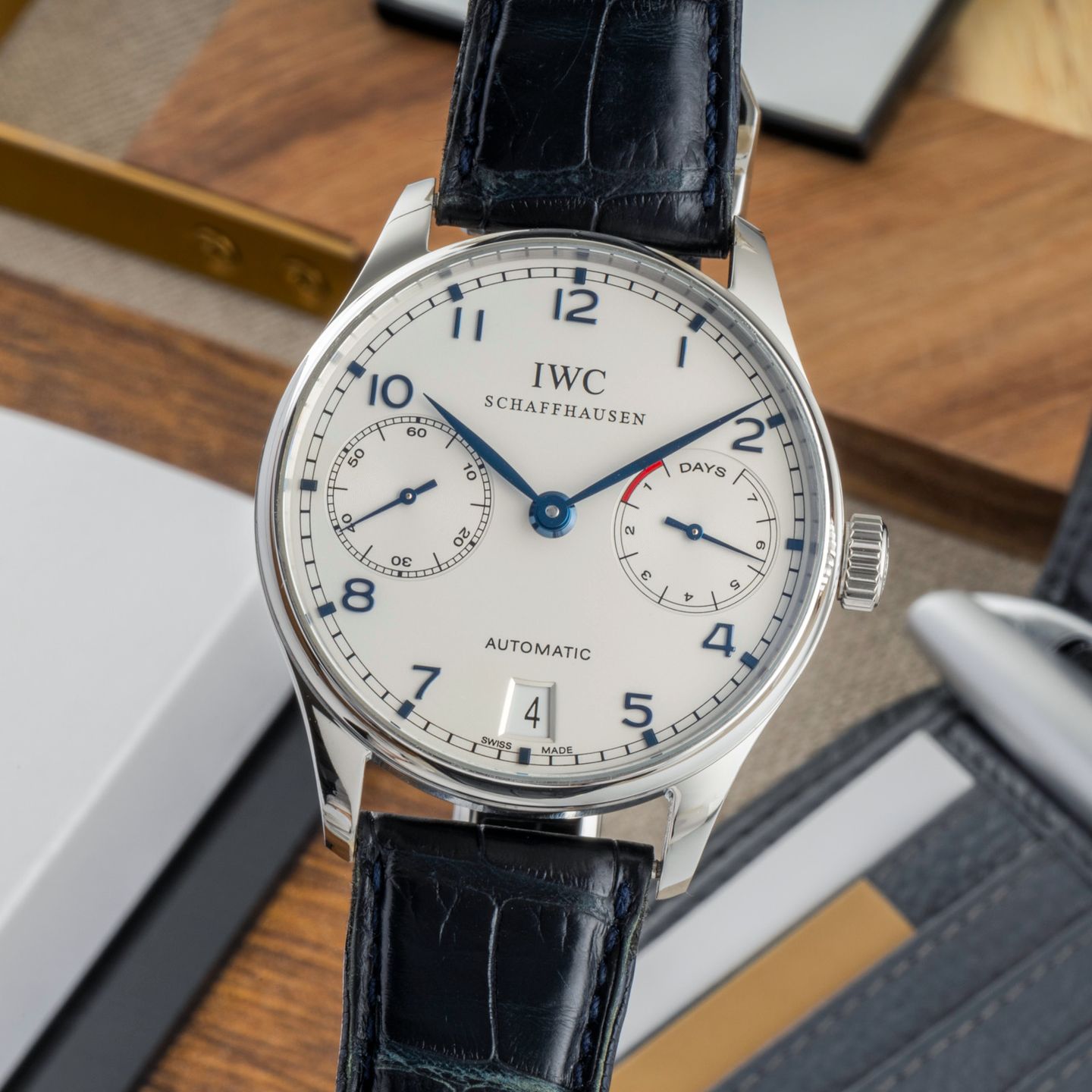 IWC Portuguese Automatic IW500107 (2005) - Silver dial 42 mm Steel case (3/8)
