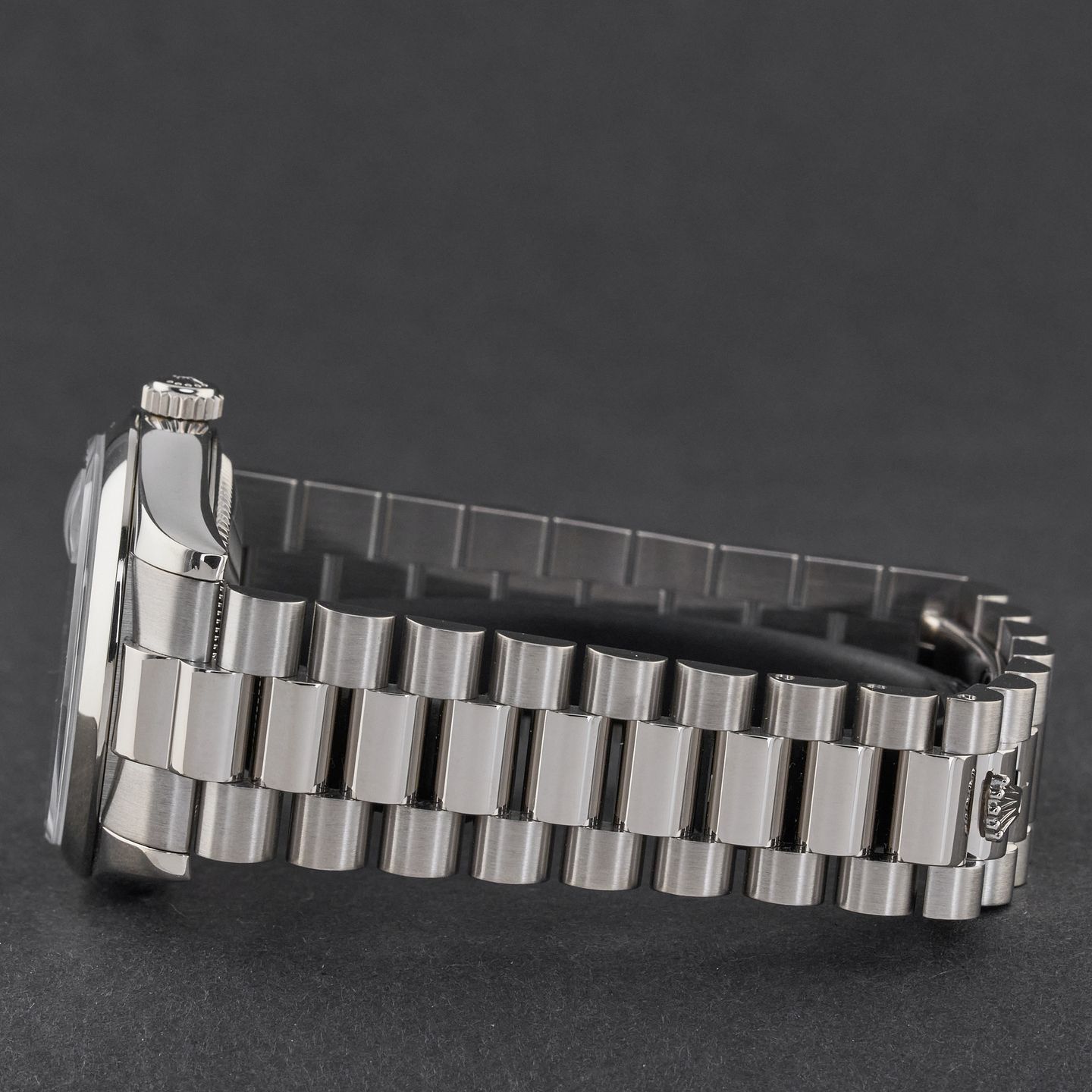 Rolex Day-Date 36 118209 (2006) - Blue dial 36 mm White Gold case (5/8)