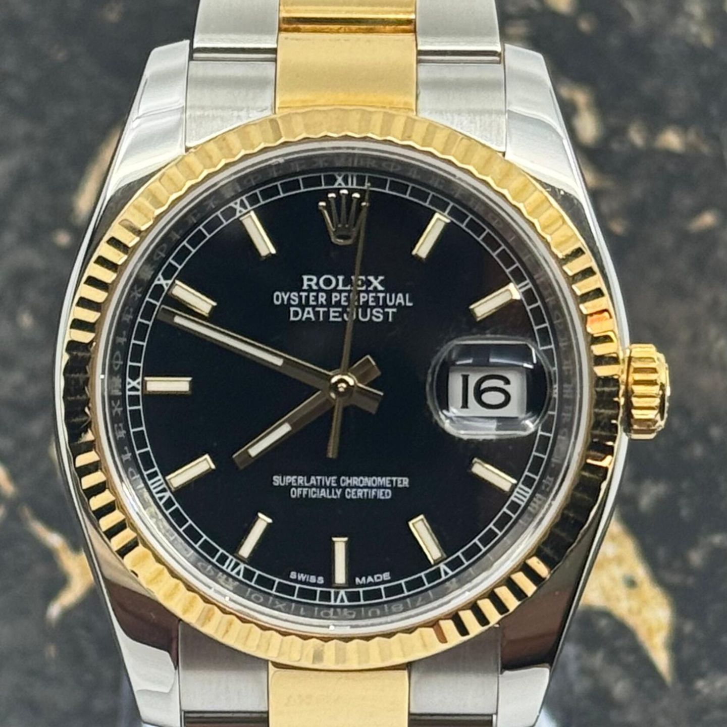 Rolex Datejust 36 116233 (2017) - Zwart wijzerplaat 36mm Goud/Staal (2/8)