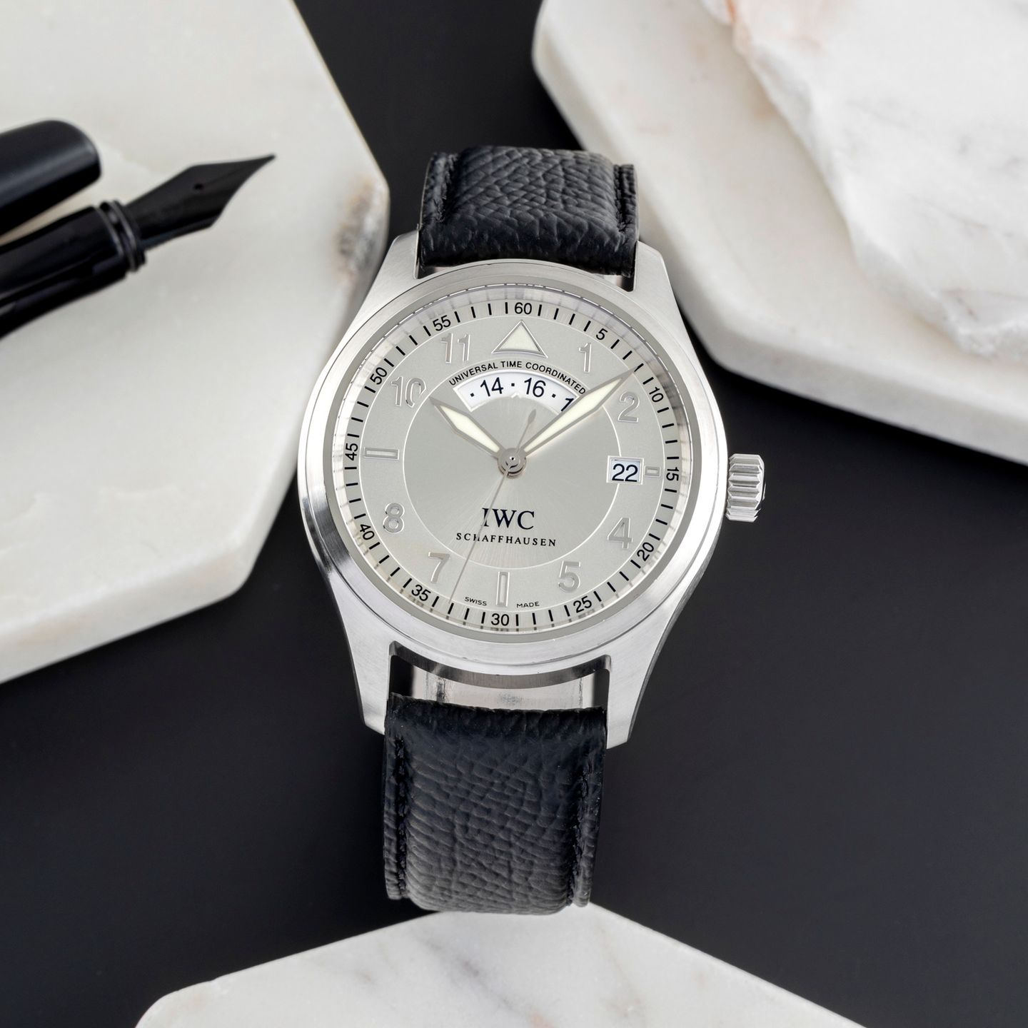 IWC Pilot Spitfire UTC IW325107 (2007) - Zilver wijzerplaat 39mm Staal (1/8)