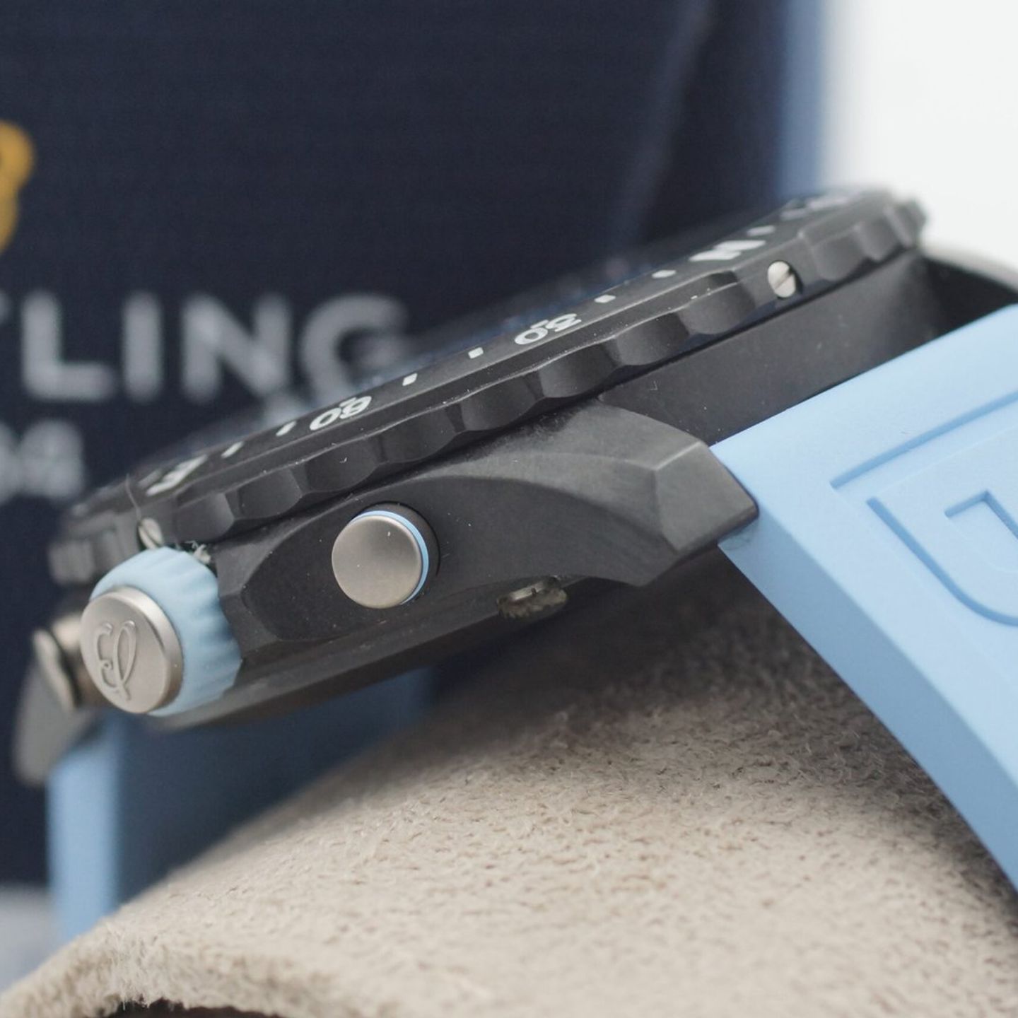 Breitling Endurance Pro X82310 - (8/8)