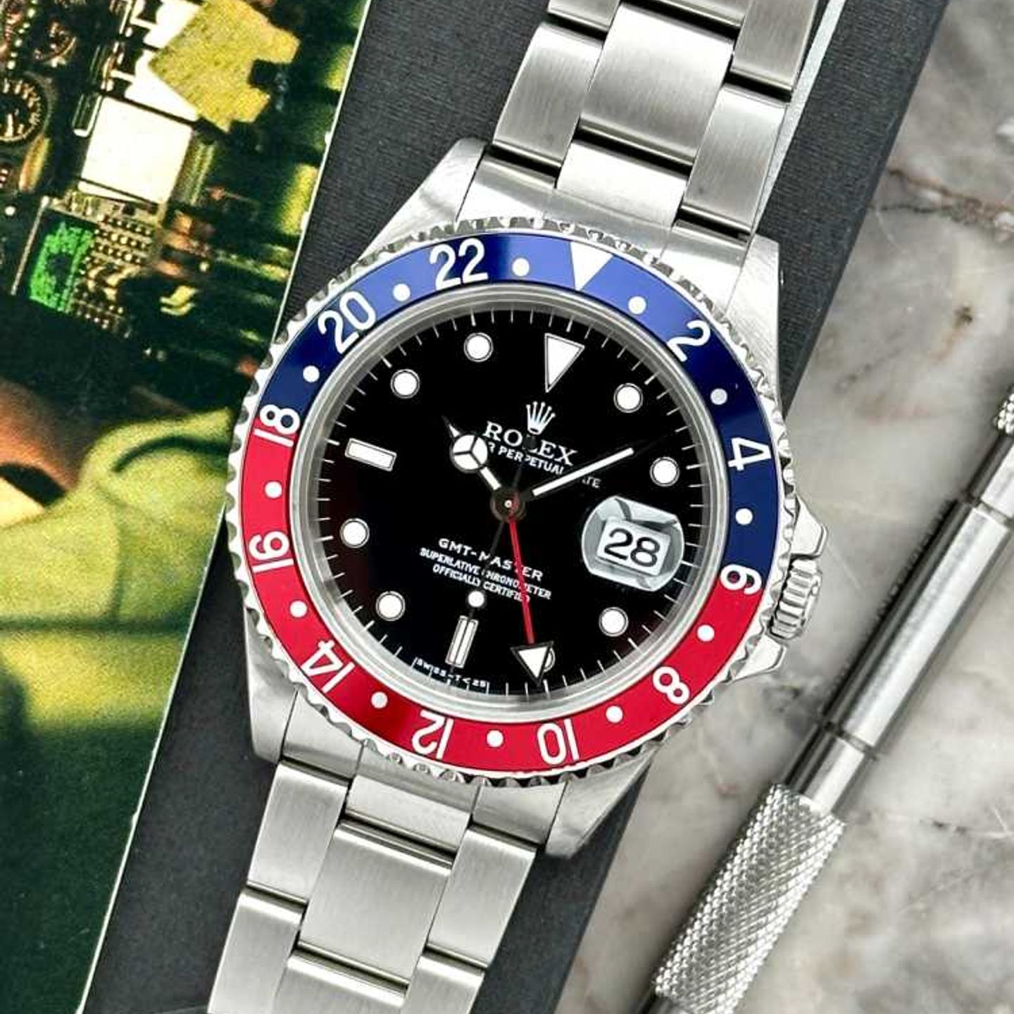 Rolex GMT-Master 16700 (1996) - Zwart wijzerplaat 40mm Staal (1/8)