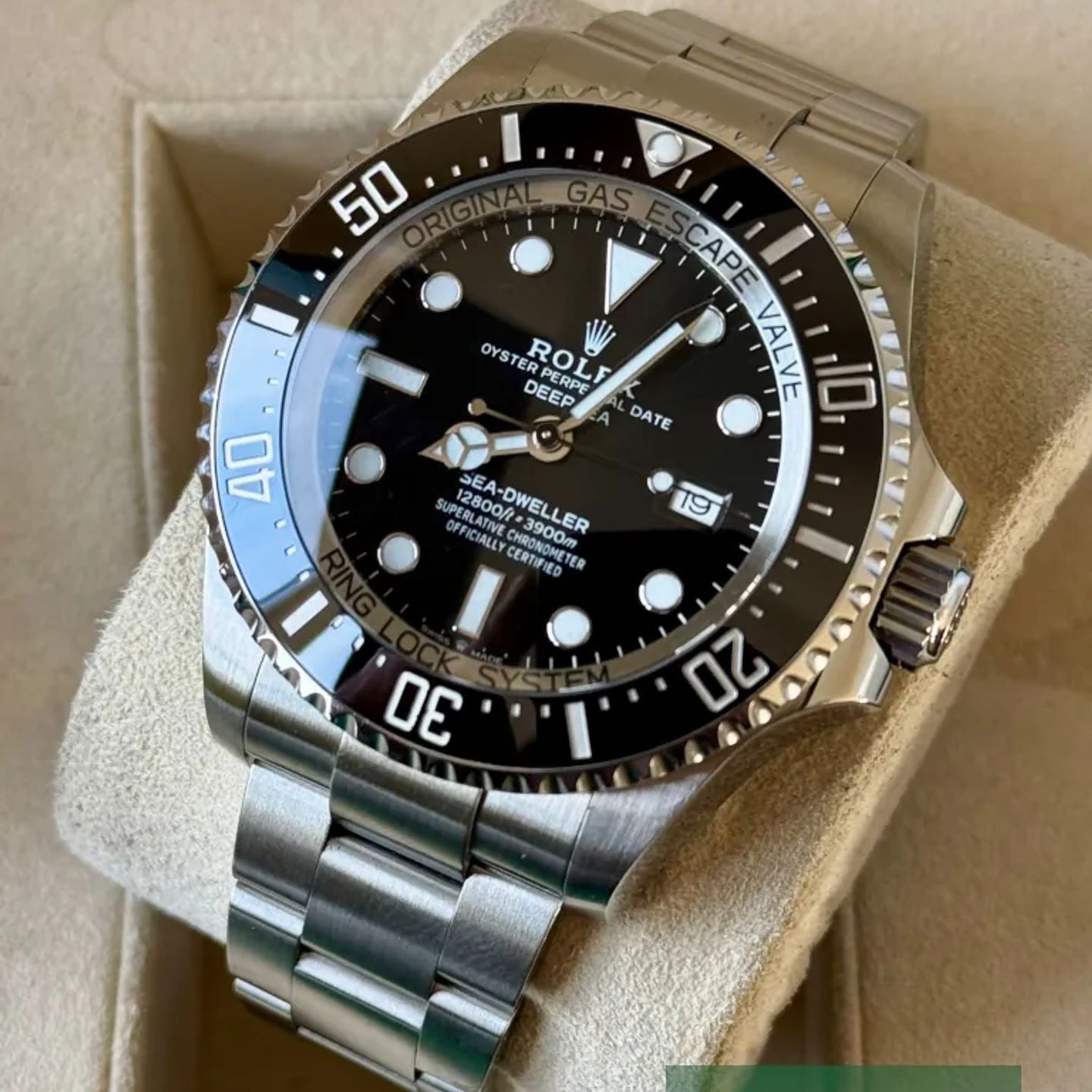 Rolex Sea-Dweller Deepsea 126660 - (3/7)