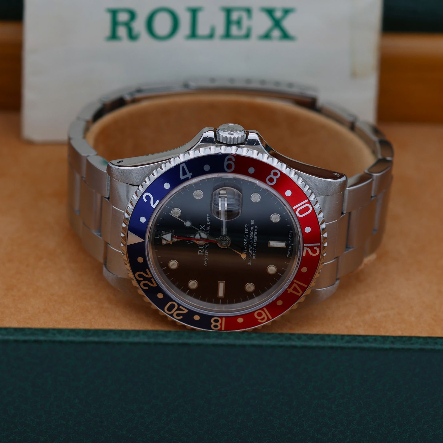 Rolex GMT-Master 16700 - (2/8)