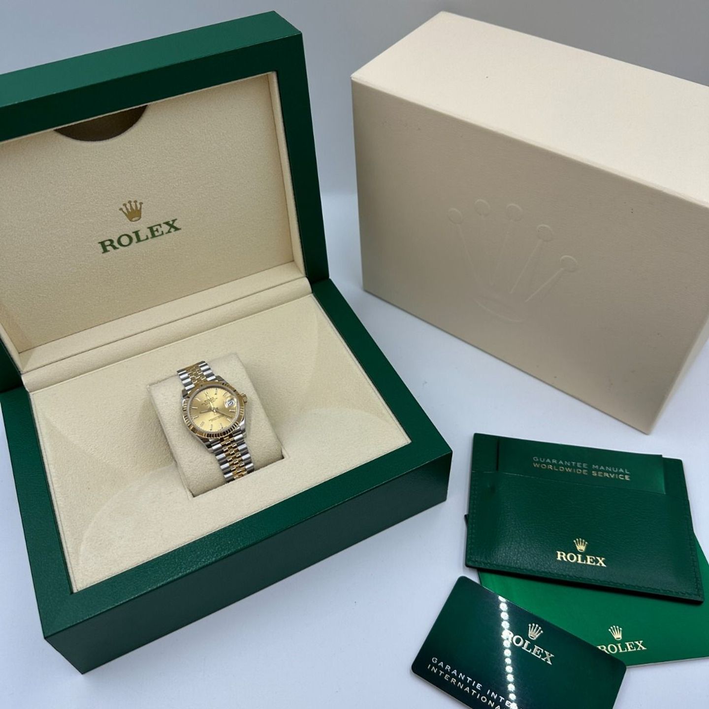 Rolex Datejust 31 278273 (2024) - Champagne wijzerplaat 31mm Staal (2/8)