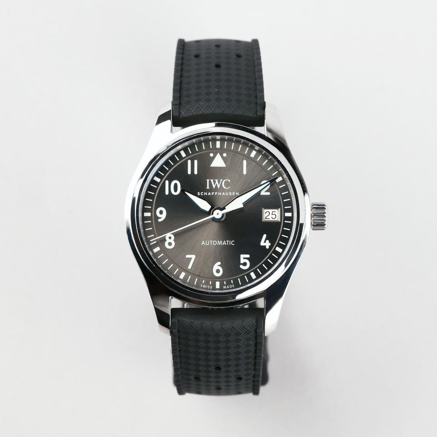 IWC Pilot's Watch Automatic 36 IW3240 (Unknown (random serial)) - Black dial 36 mm Steel case (1/6)