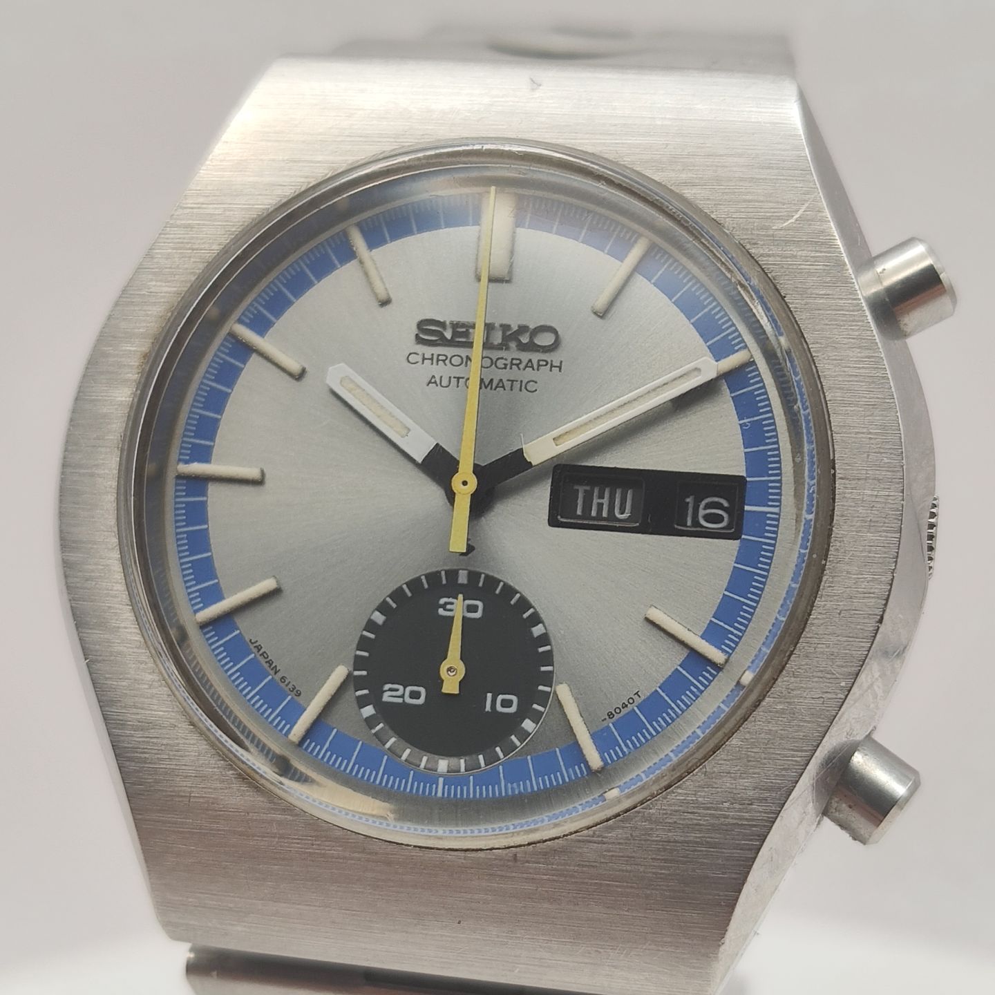 Seiko Chronograph 6139-8020 (1972) - Grey dial 40 mm Steel case (1/8)