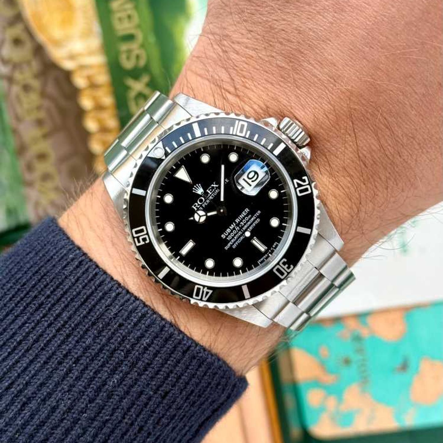 Rolex Submariner Date 16610 (1995) - Zwart wijzerplaat 40mm Staal (4/8)