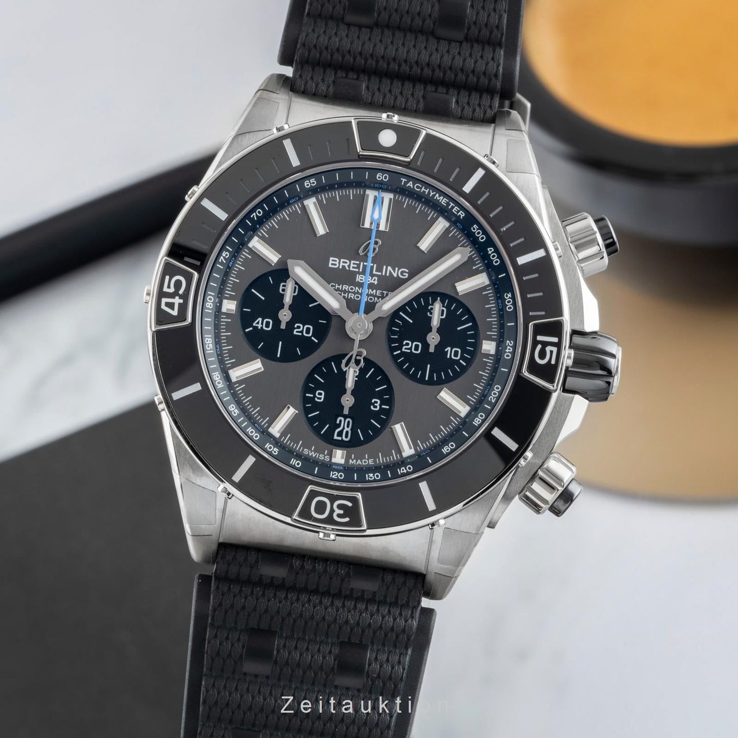 Breitling Super Chronomat EB0136251M1S1 - (1/8)