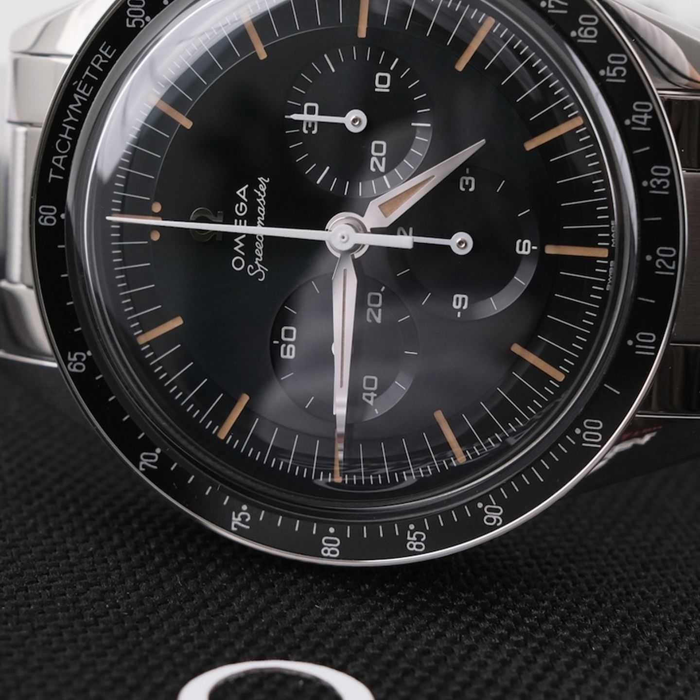 Omega Speedmaster 310.30.40.50.06.001 - (4/8)