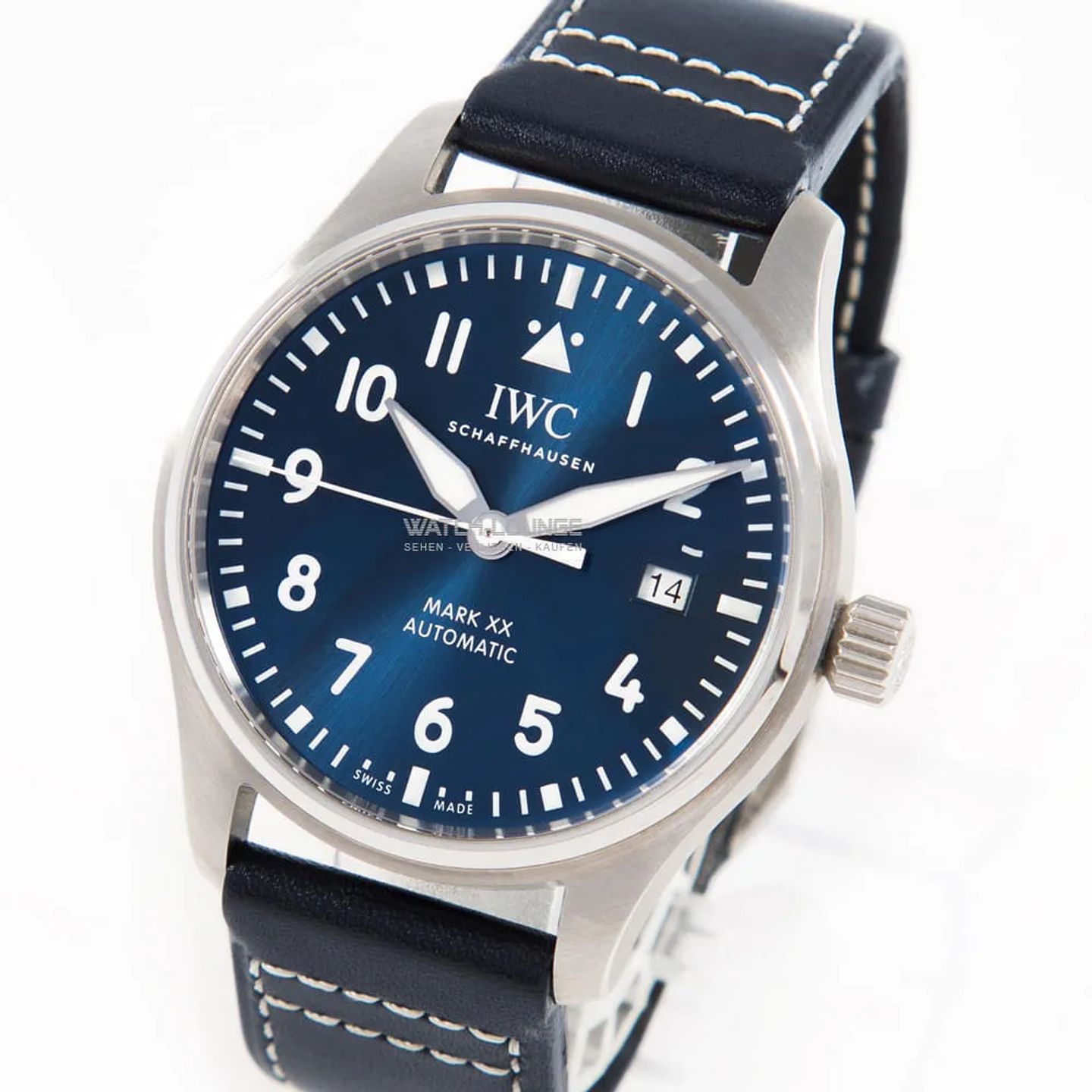 IWC Pilot Mark IW328203 (2024) - Blue dial 40 mm Steel case (1/8)