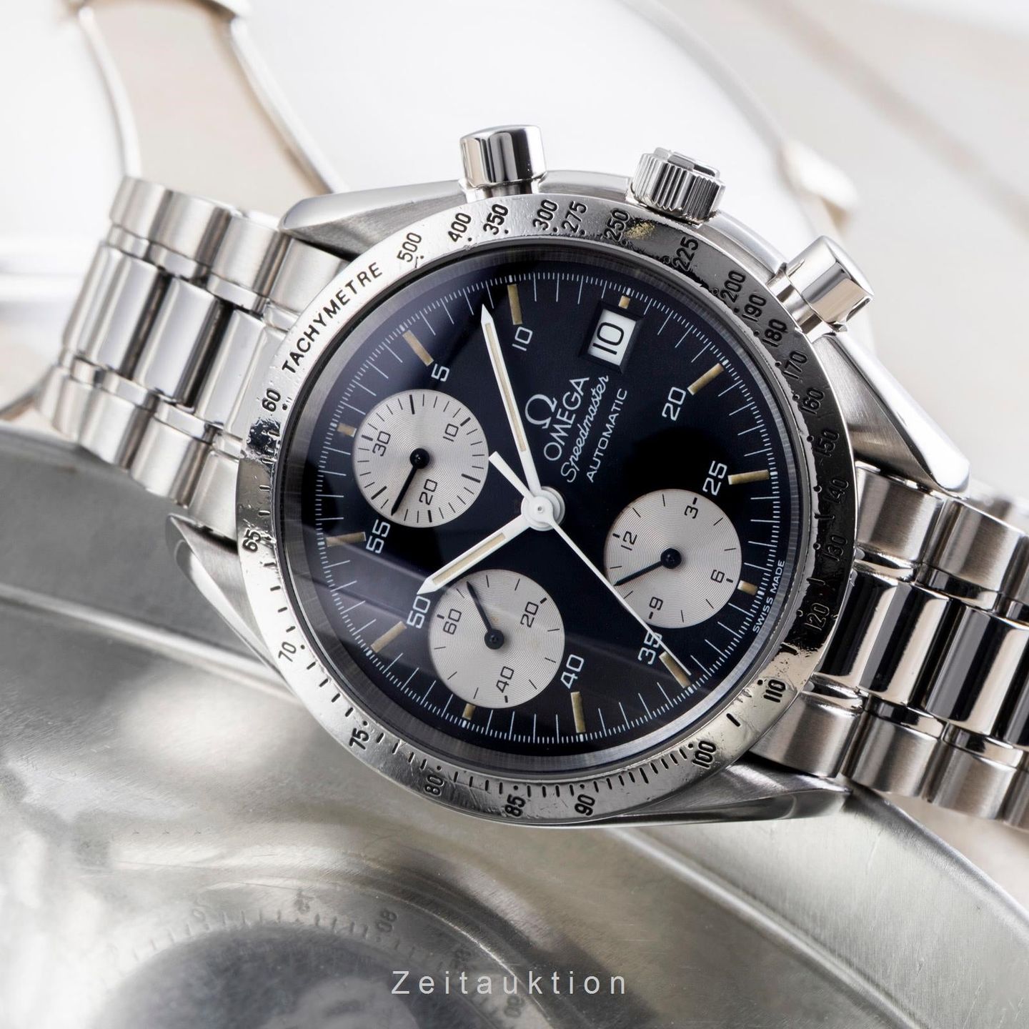 Omega Speedmaster Date 3511.50.00 (1999) - Black dial 39 mm Steel case (2/8)