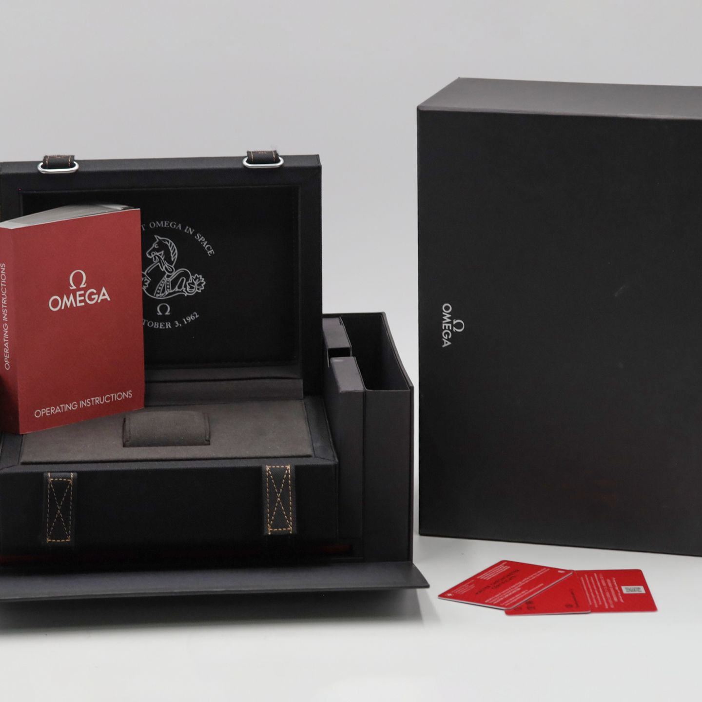 Omega Speedmaster 310.30.40.50.06.001 (Unknown (random serial)) - Black dial 40 mm Steel case (8/8)