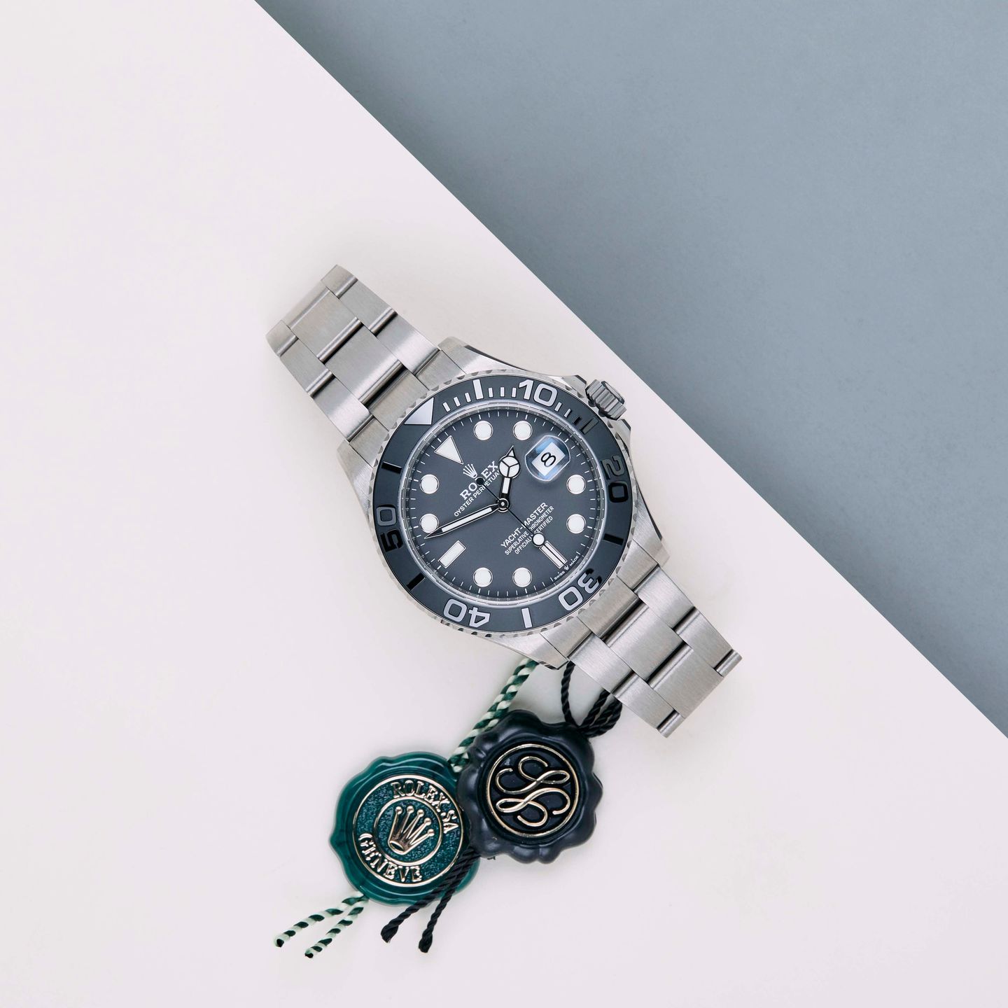 Rolex Yacht-Master 42 226627 (2026) - Black dial 42 mm Titanium case (2/8)