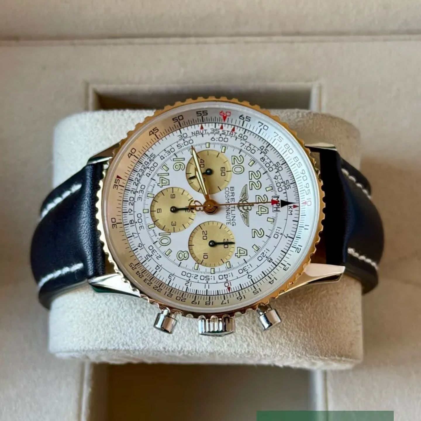 Breitling Navitimer Cosmonaute D12022 - (4/8)
