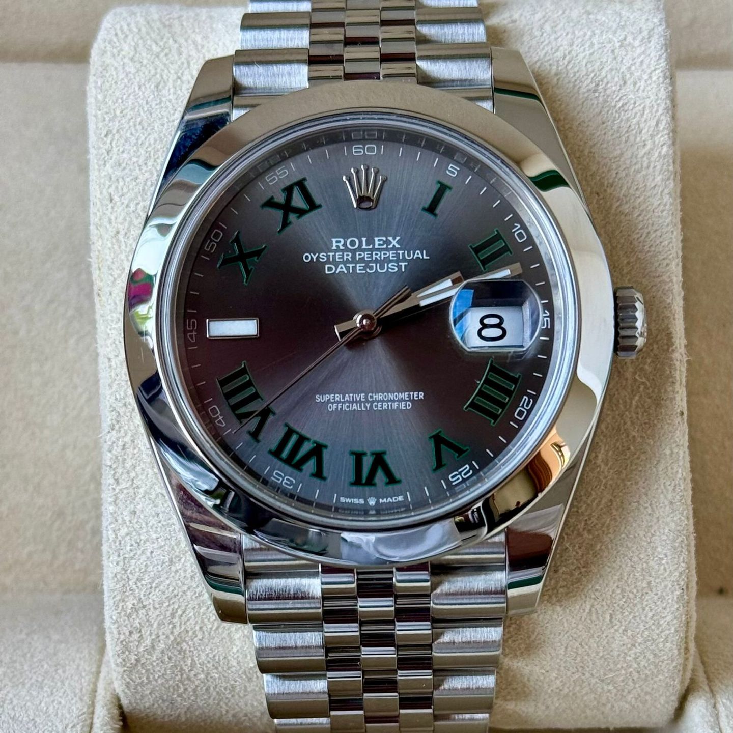 Rolex Datejust 41 126300 (2020) - Zwart wijzerplaat 41mm Staal (2/7)