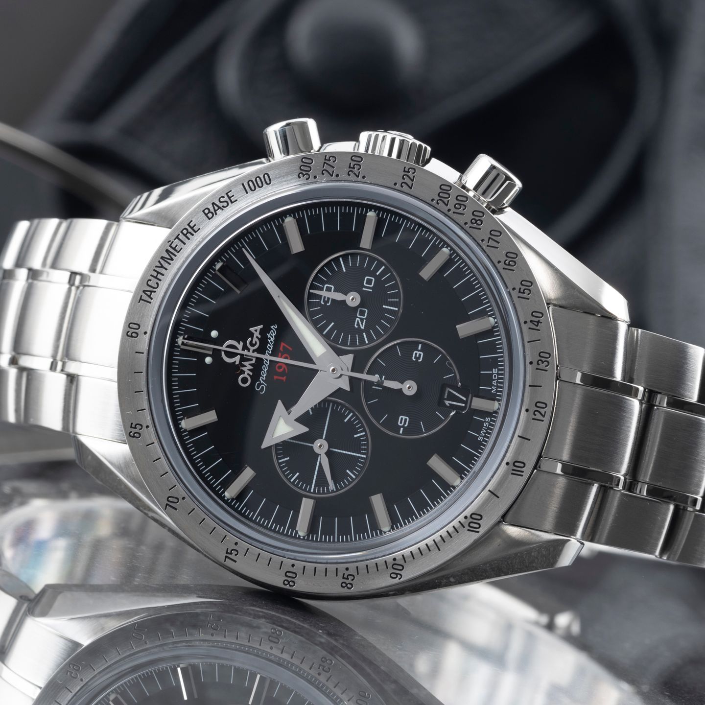 Omega Speedmaster Broad Arrow 321.10.42.50.01.001 (2010) - Zwart wijzerplaat 42mm Staal (2/8)