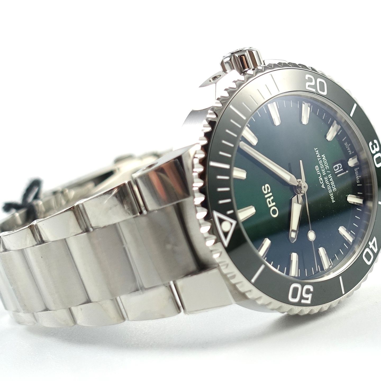 Oris Aquis Date 01 733 7766 4157 - (5/8)