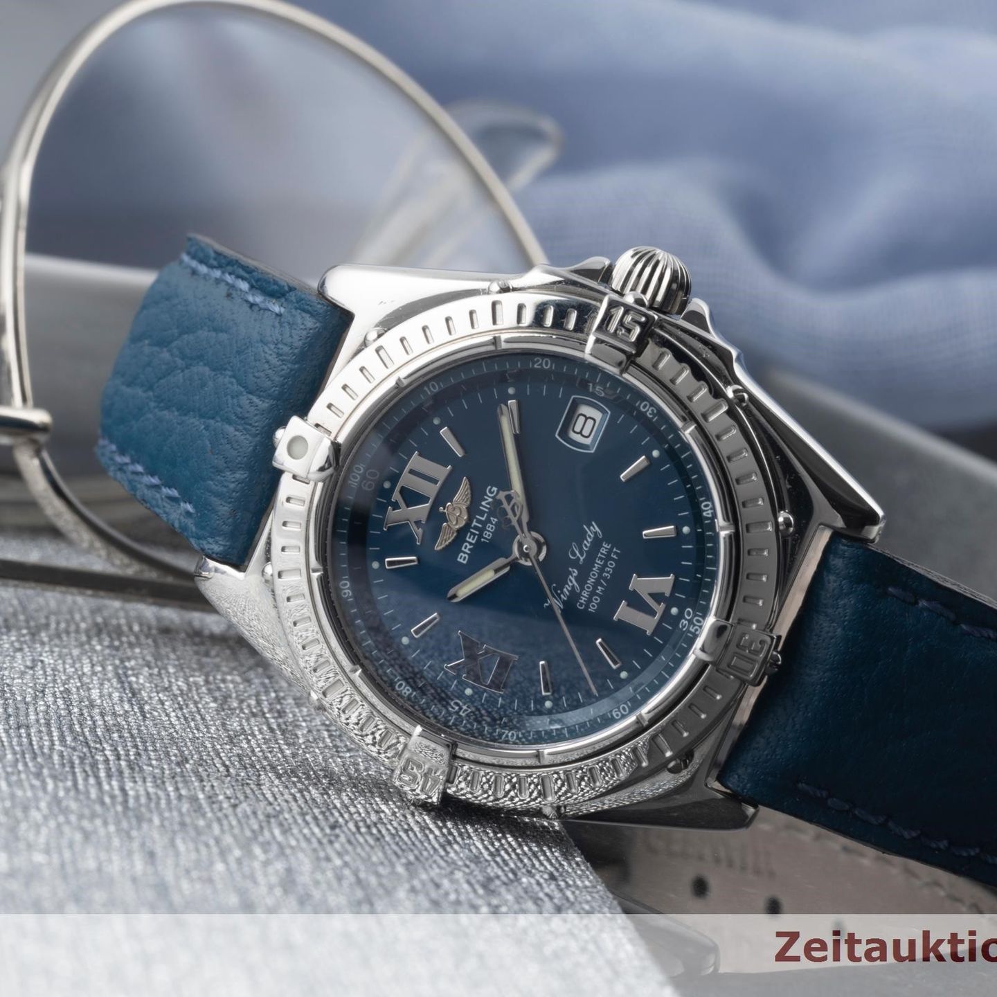 Breitling Wings Lady A67350 (2001) - Blue dial 31 mm Steel case (2/8)