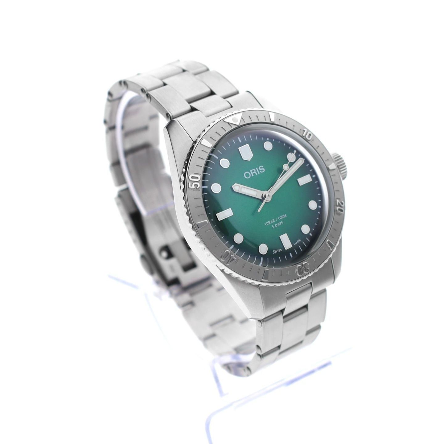 Oris Divers Sixty Five 01 400 7774 4057-07 8 19 18 (2025) - Green dial 38 mm Steel case (6/8)
