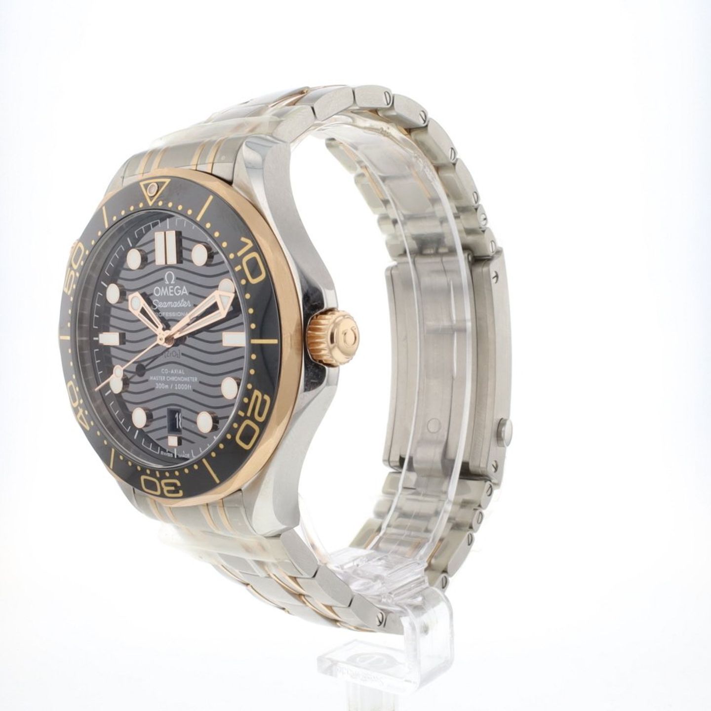 Omega Seamaster Diver 300 M 210.20.42.20.01.001 (2026) - Black dial 42 mm Steel case (2/6)
