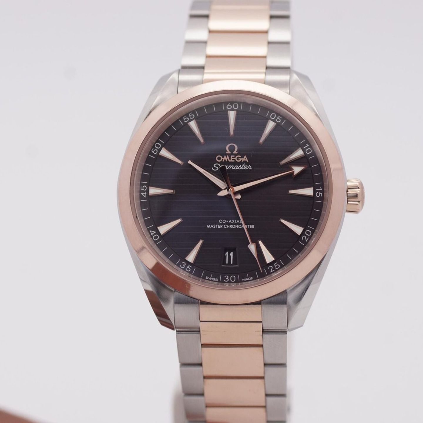 Omega Seamaster Aqua Terra 220.20.41.21.06.001 (2020) - Grey dial 41 mm Steel case (2/8)