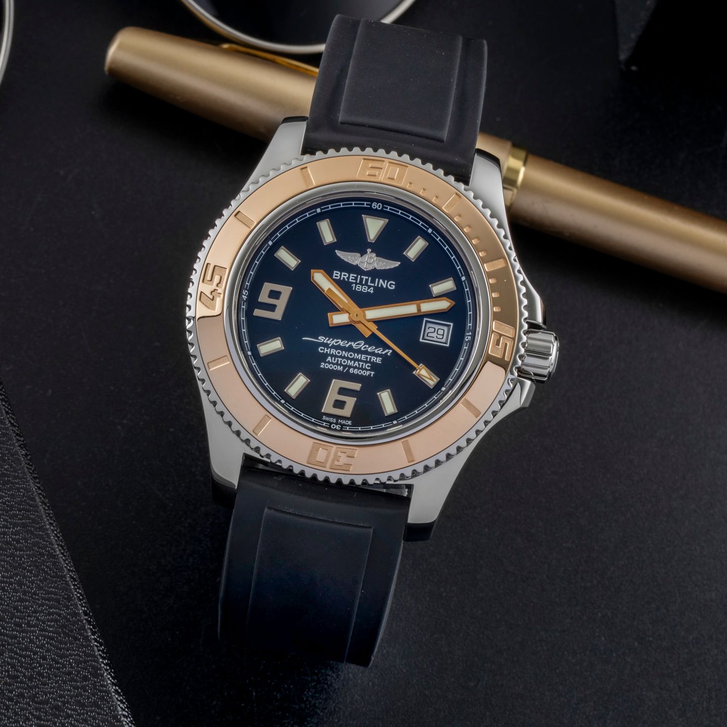 Breitling Superocean 44 C1739112/BA77 (Onbekend (willekeurig serienummer)) - Zwart wijzerplaat 44mm Goud/Staal (1/8)