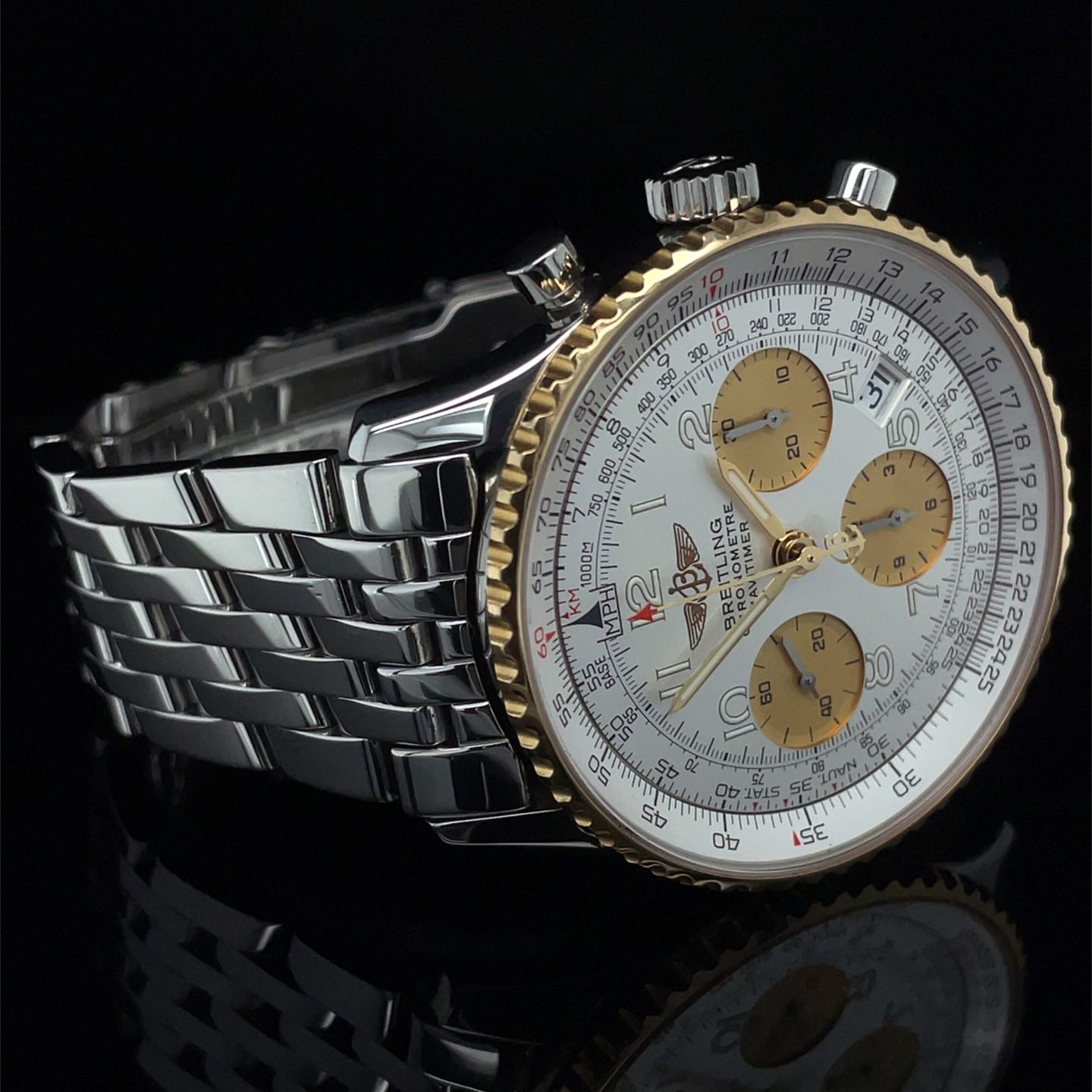 Breitling Navitimer D23322 - (2/8)