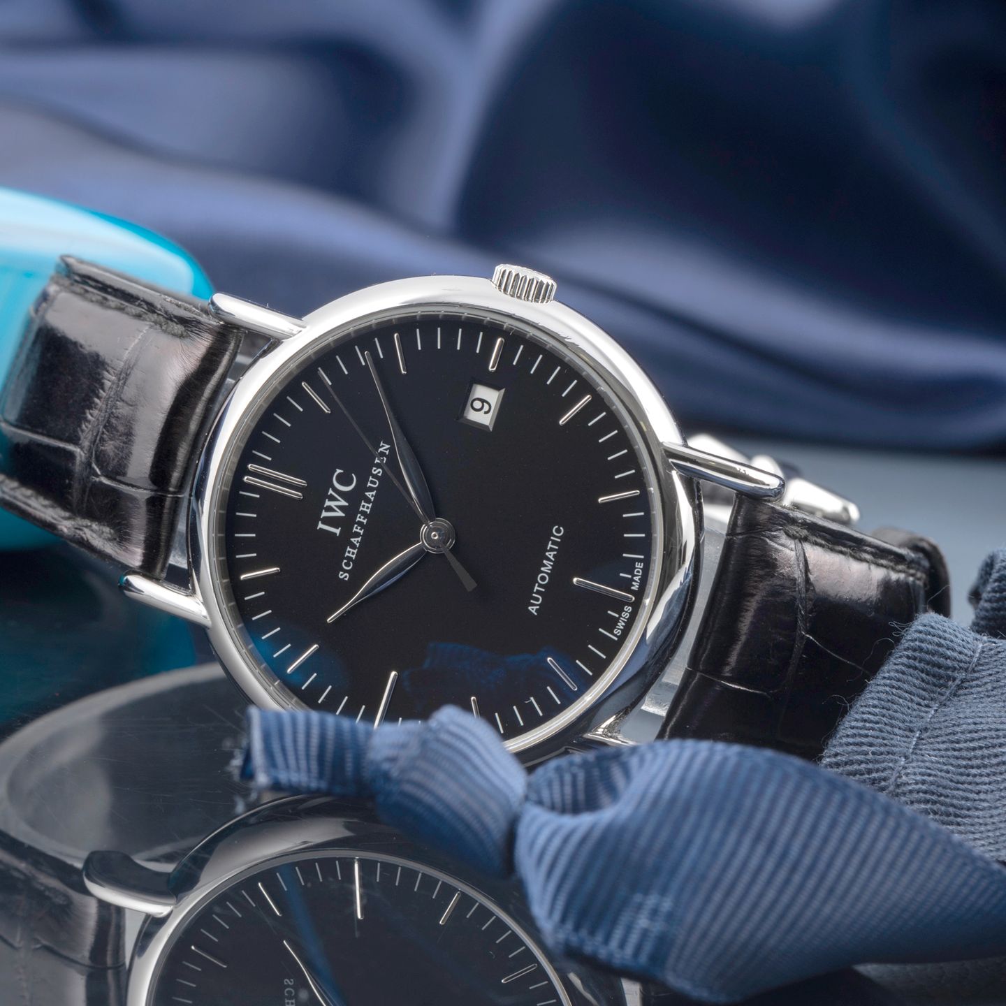 IWC Portofino Automatic IW356305 (2008) - Black dial 39 mm Steel case (2/8)