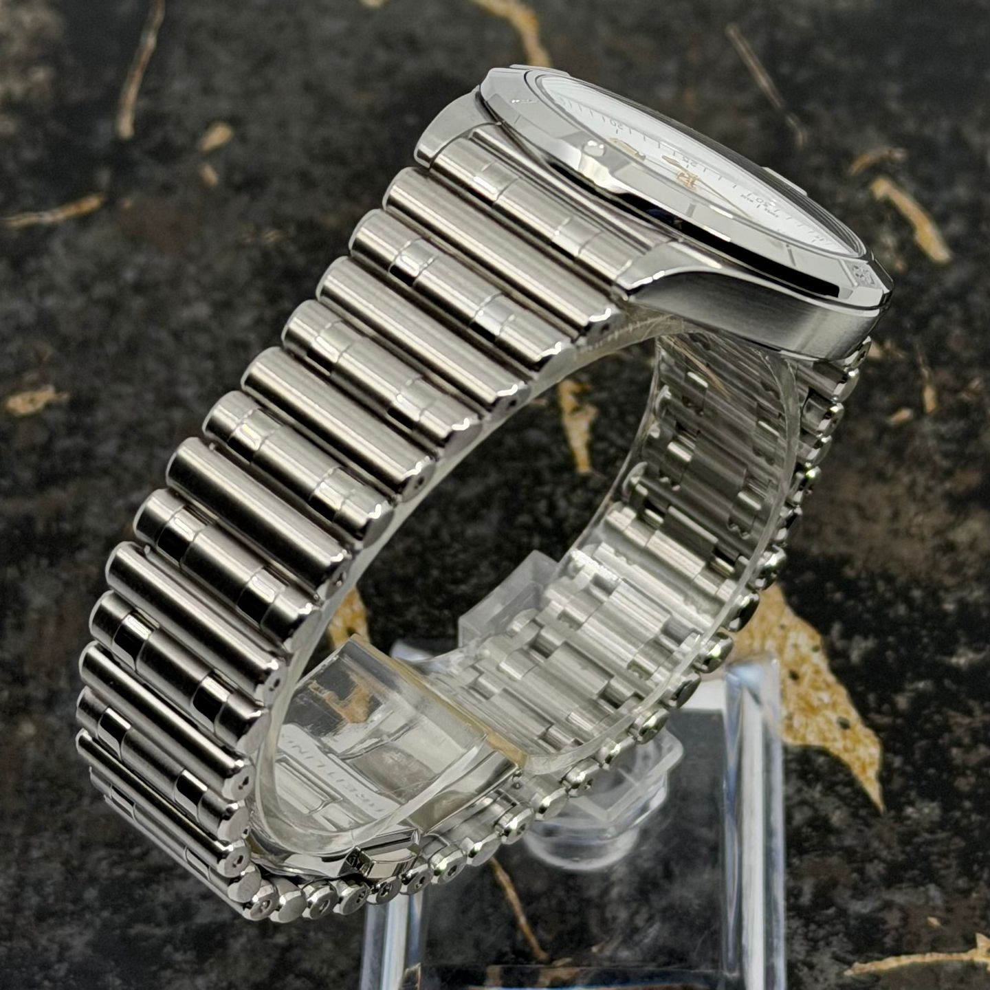 Breitling Chronomat 36 A10380101A4A1 (2026) - Wit wijzerplaat 36mm Staal (7/8)