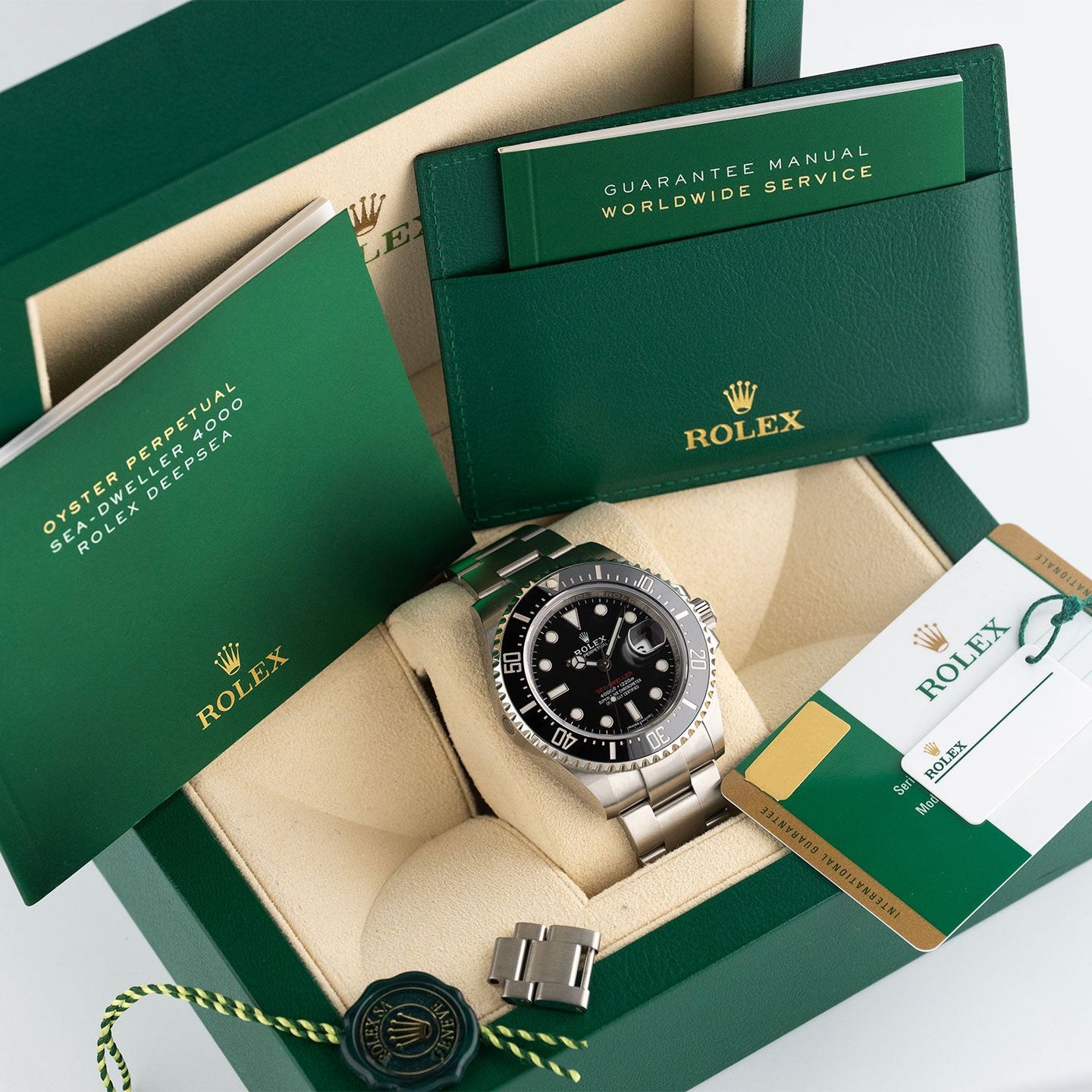 Rolex Sea-Dweller 126600 - (7/7)