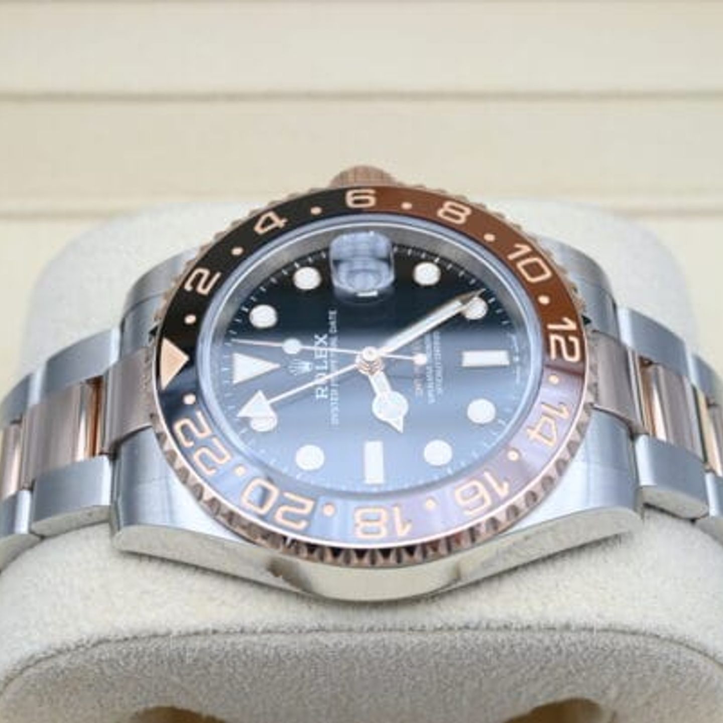 Rolex GMT-Master II 126711CHNR (2020) - Black dial 40 mm Gold/Steel case (5/16)