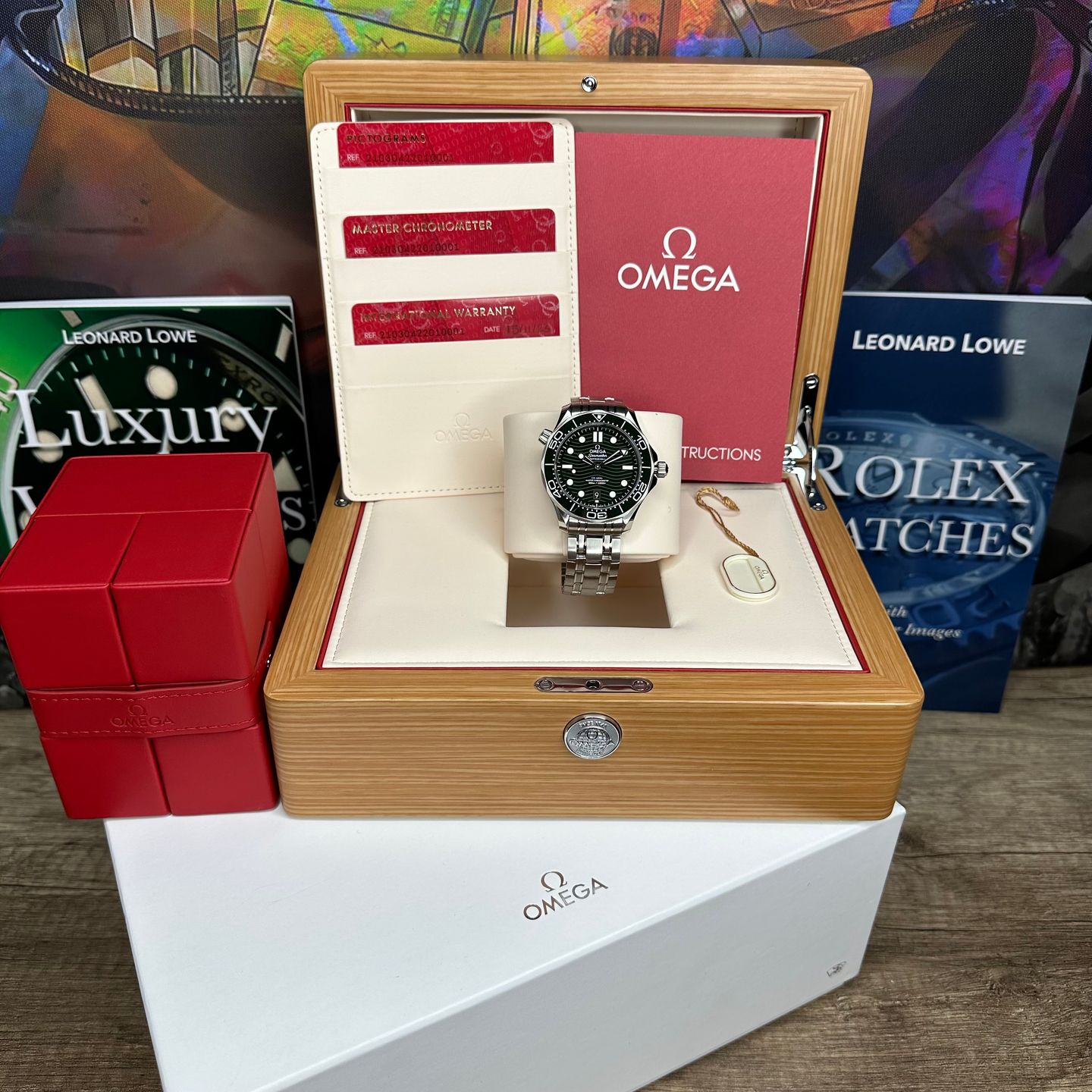 Omega Seamaster Diver 300 M 210.30.42.20.10.001 (2023) - Green dial 42 mm Steel case (8/8)