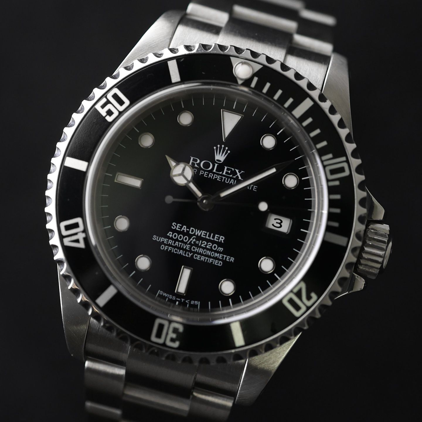 Rolex Sea-Dweller 4000 16600 (1996) - Black dial 40 mm Steel case (2/3)