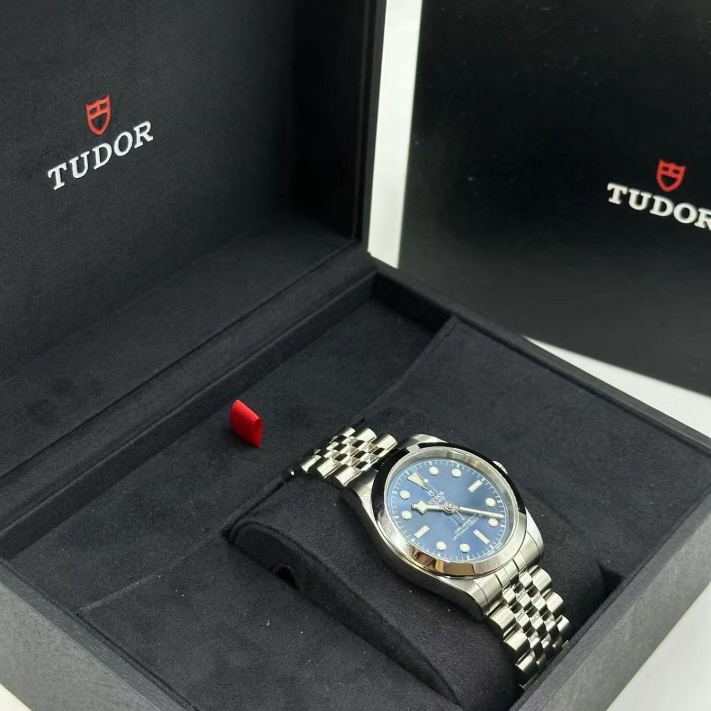 Tudor Black Bay 79660-0002 (2024) - Blauw wijzerplaat 39mm Staal (3/8)