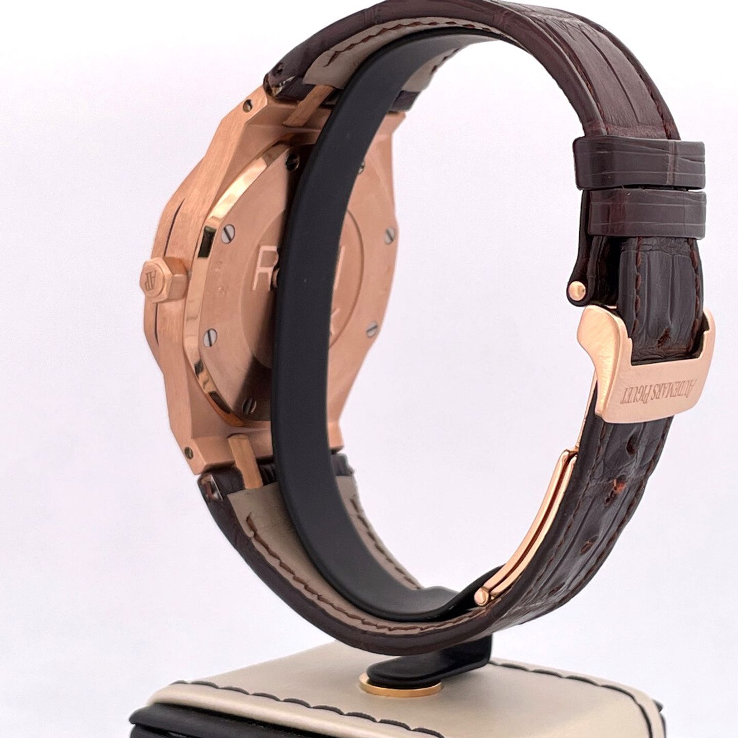 Audemars Piguet Royal Oak Dual Time 26120OR.OO.D088CR.01 (2012) - White dial 39 mm Rose Gold case (4/5)