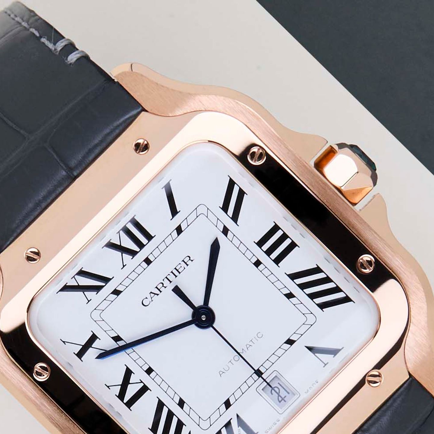 Cartier Santos WGSA0019 (2026) - Silver dial 39 mm Rose Gold case (3/8)