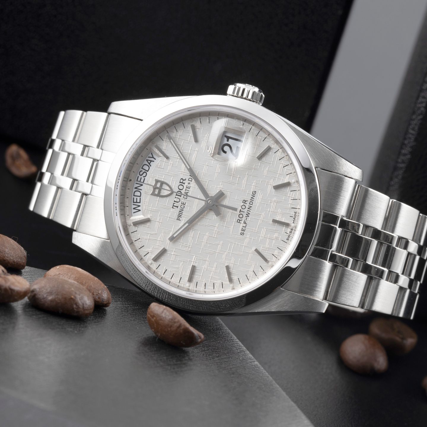 Tudor Prince Date 76200 (2010) - 36 mm Steel case (2/8)