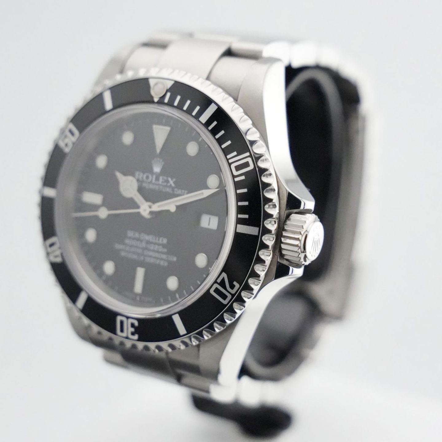 Rolex Sea-Dweller 4000 16600 - (2/8)