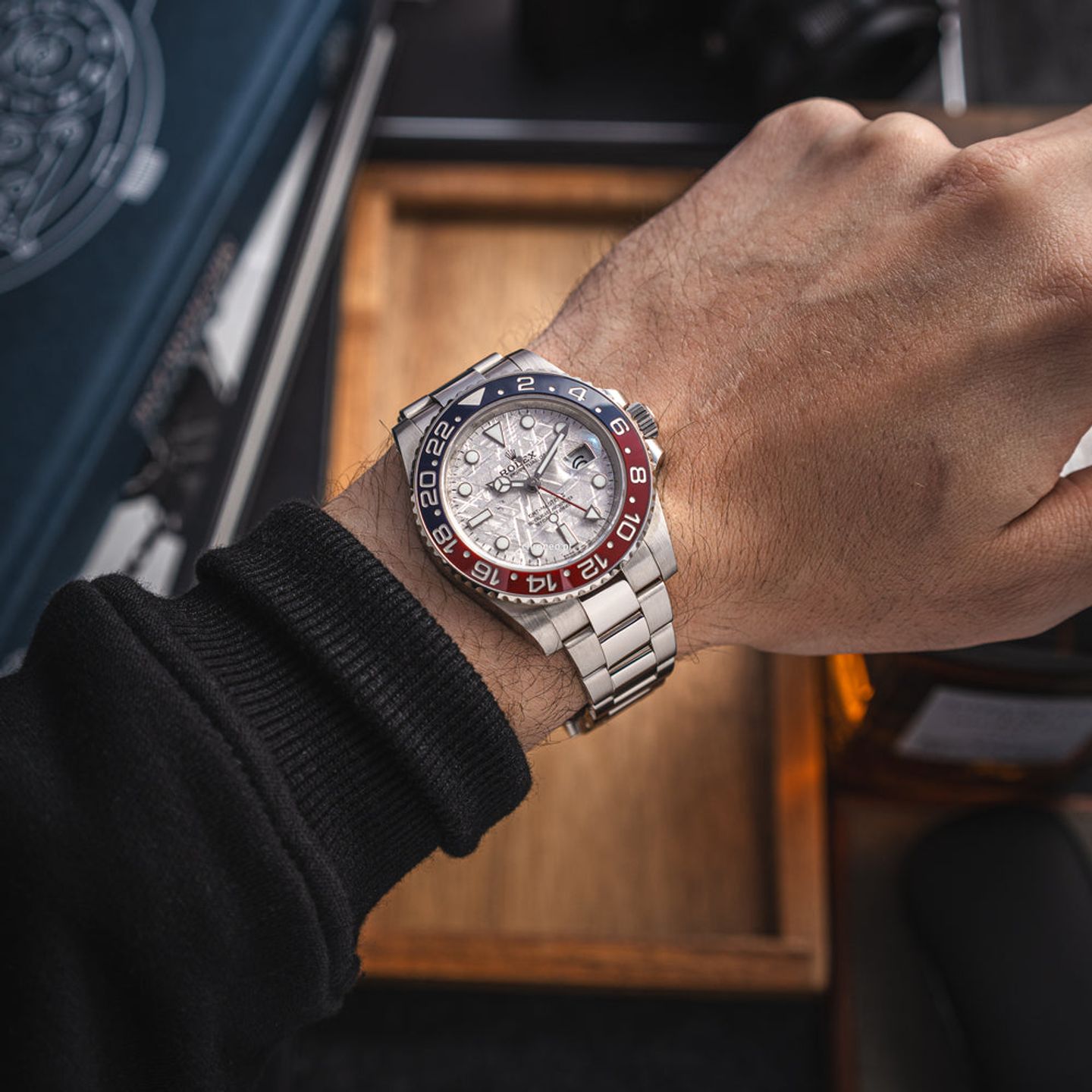 Rolex GMT-Master II 126719BLRO (2020) - Silver dial 40 mm White Gold case (5/8)