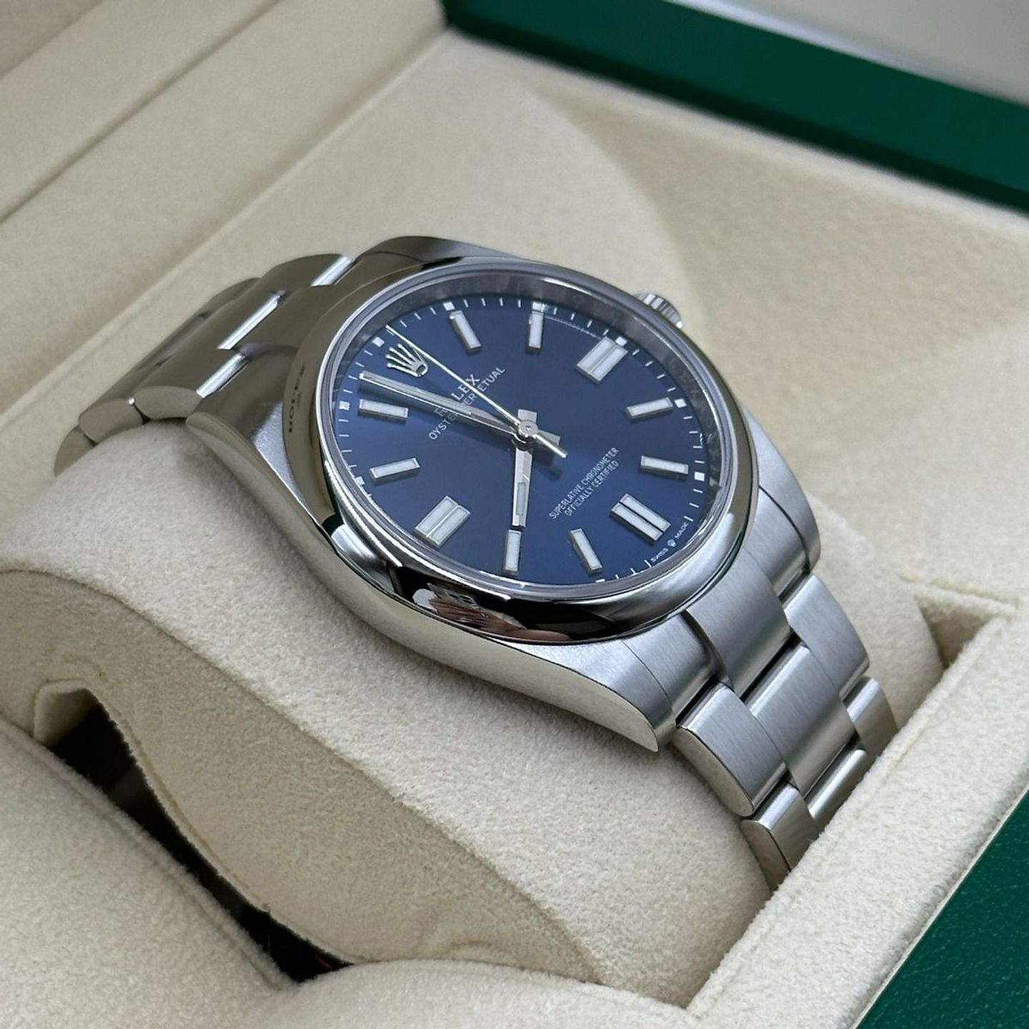 Rolex Oyster Perpetual 41 124300 (2023) - Blauw wijzerplaat 41mm Staal (7/8)