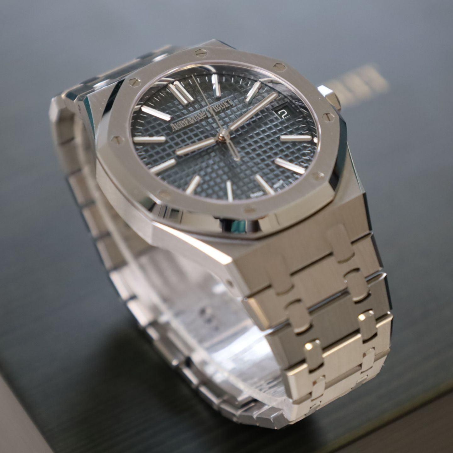 Audemars Piguet Royal Oak Selfwinding 15510st (2025) - Zwart wijzerplaat 41mm Staal (8/8)