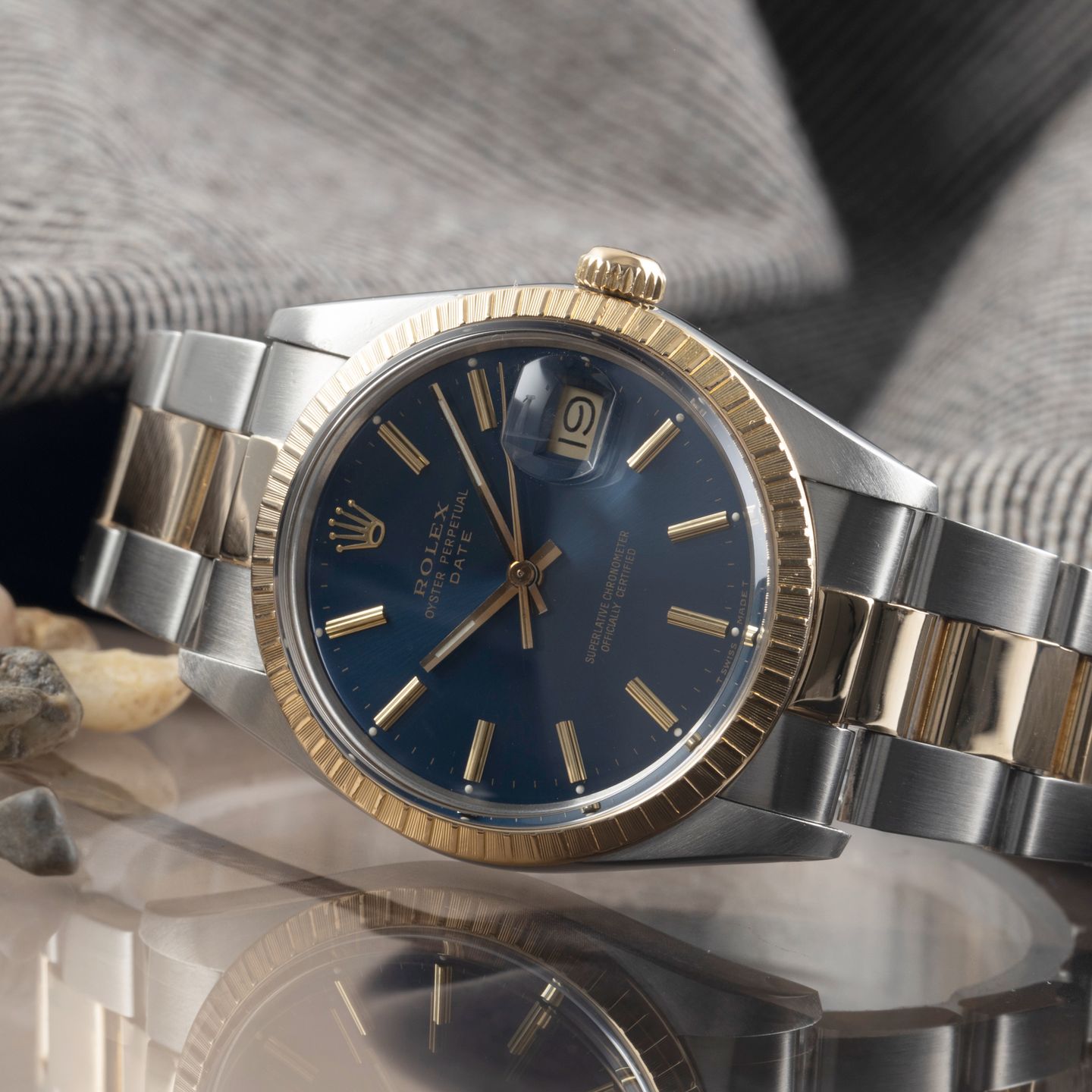 Rolex Oyster Perpetual Date 15053 - (2/8)