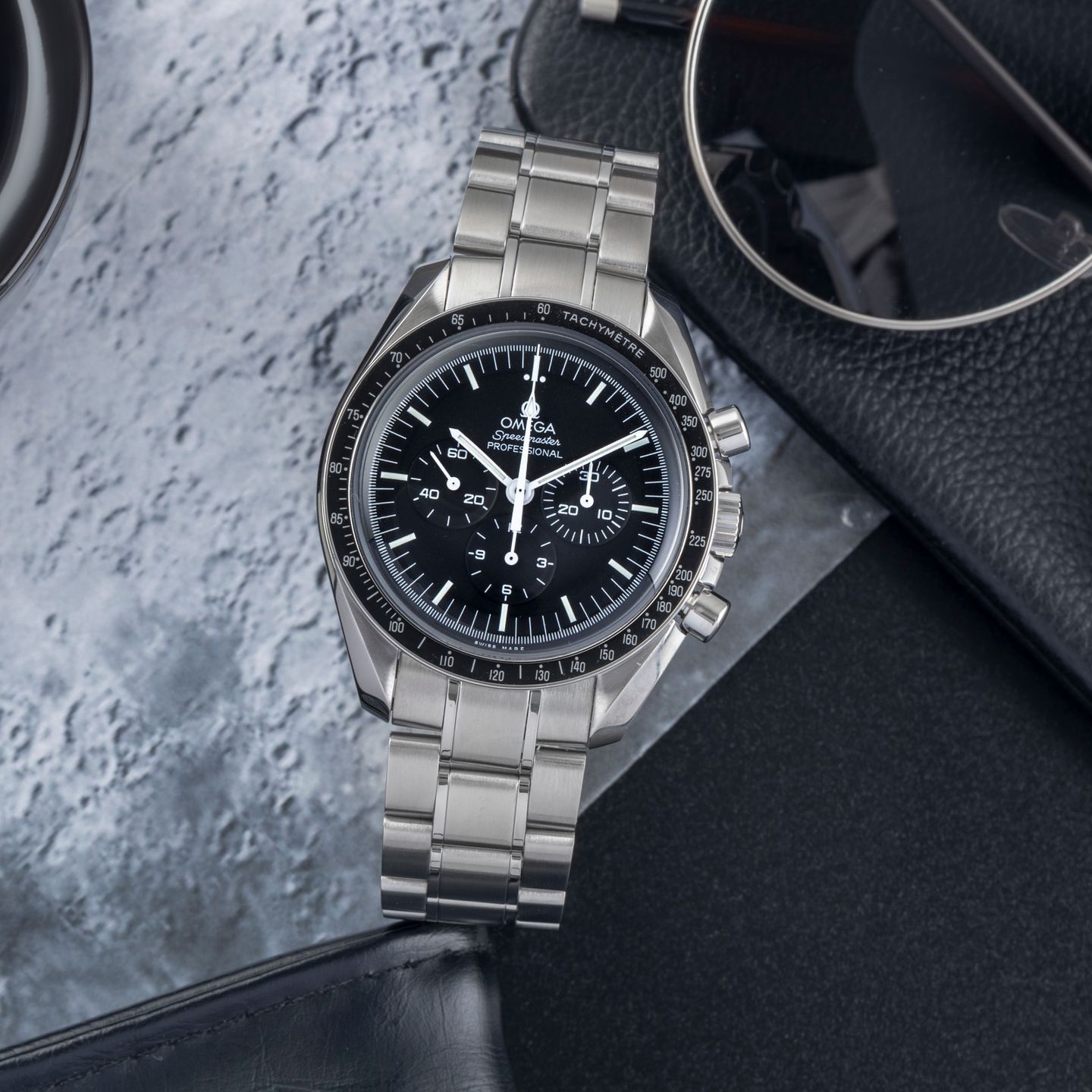 Omega Speedmaster Professional Moonwatch 311.30.42.30.01.005 (Unknown (random serial)) - Black dial 42 mm Steel case (1/8)