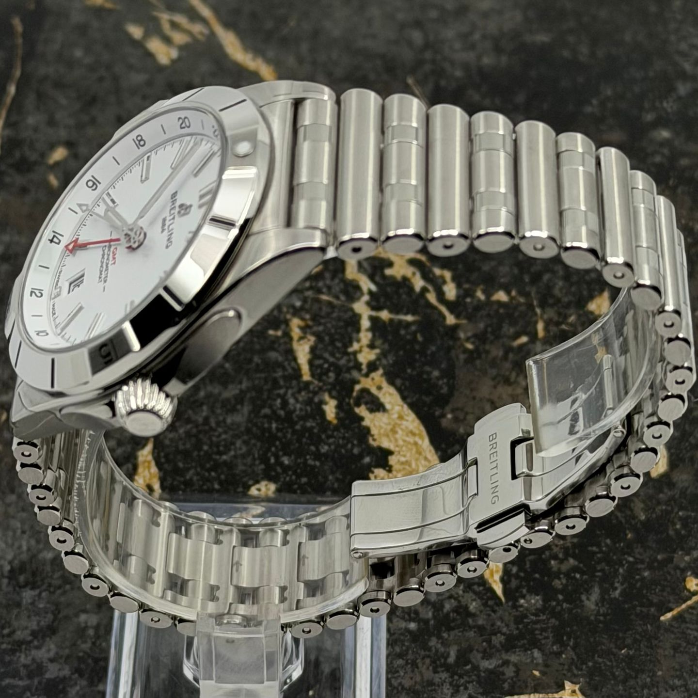 Breitling Chronomat GMT A32398101A1A1 (2026) - Silver dial 40 mm Steel case (5/8)