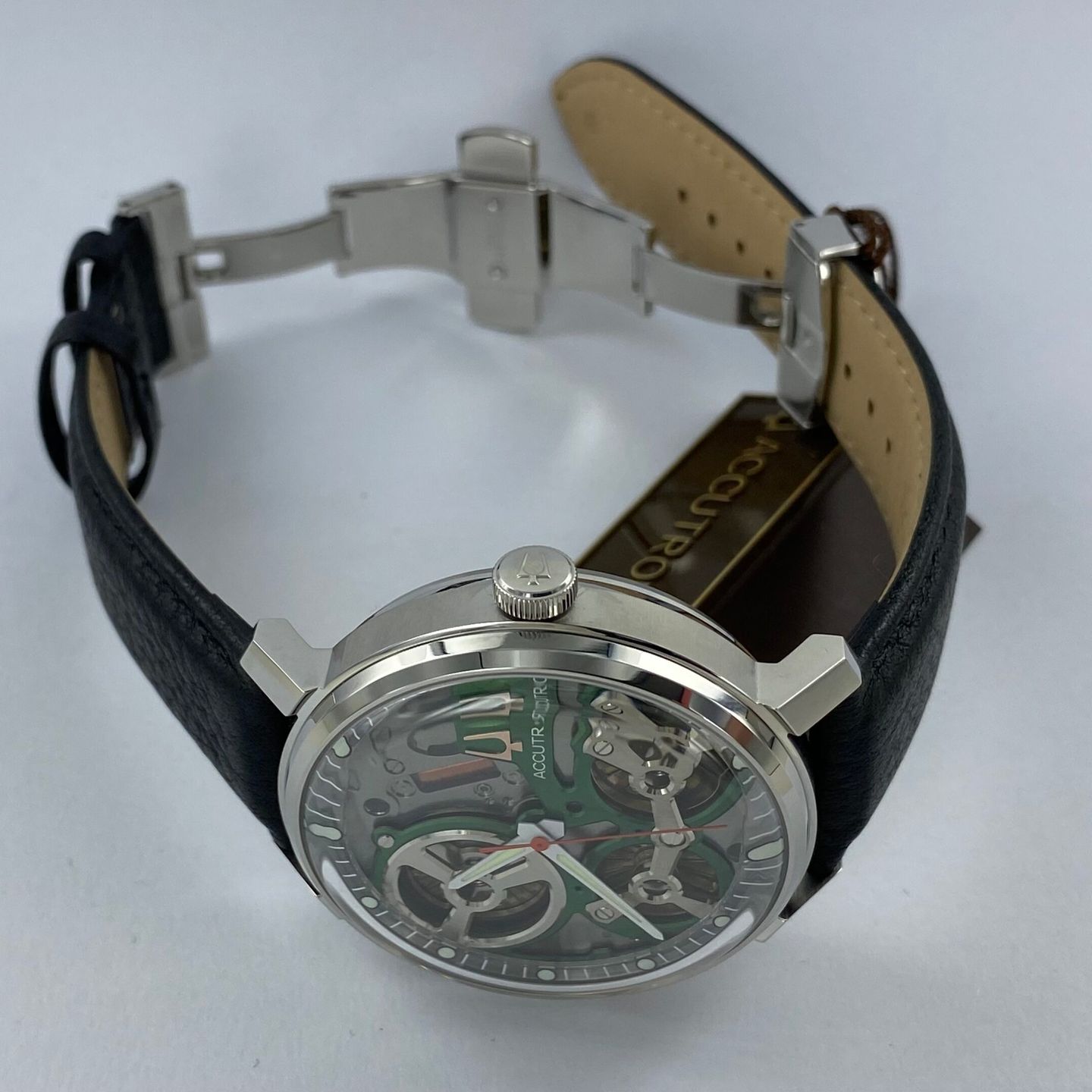 Bulova Accutron - - (2/6)