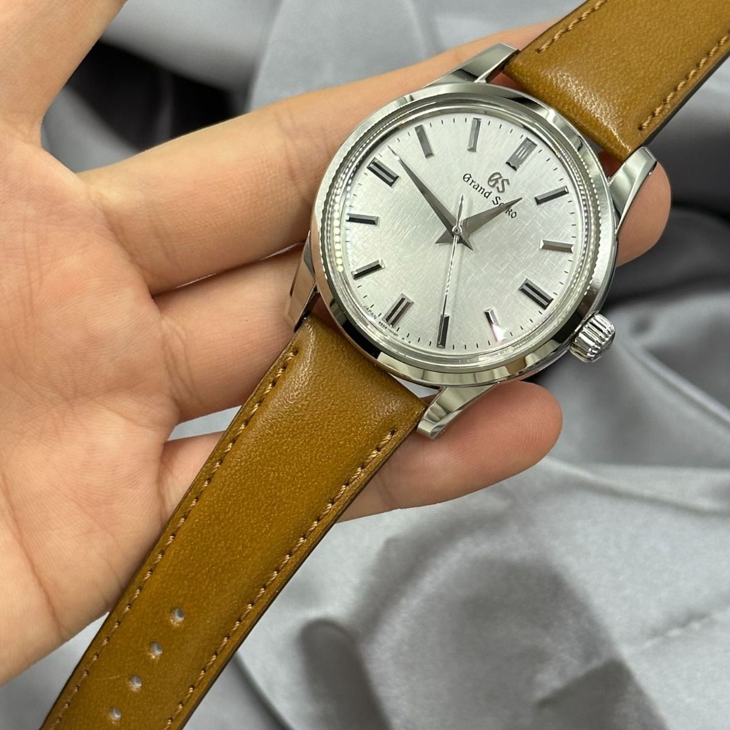 Grand Seiko Elegance Collection SBGW267G (2024) - Zilver wijzerplaat 37mm Staal (8/8)