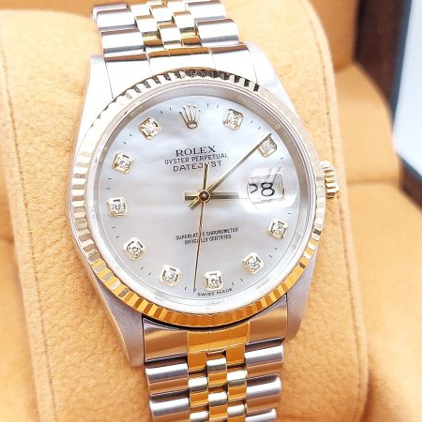 Rolex Datejust 36 16233 (2001) - Pearl dial 36 mm Gold/Steel case (3/8)
