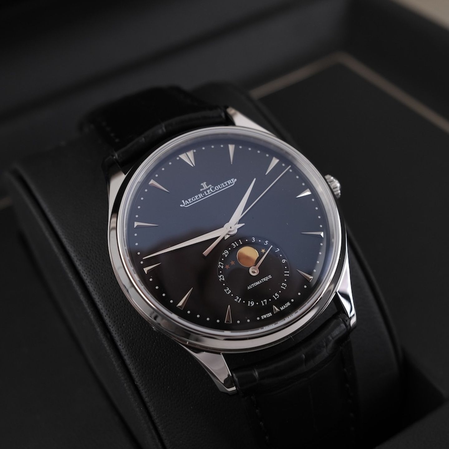 Jaeger-LeCoultre Master Ultra Thin Moon Q1368470 - (1/8)